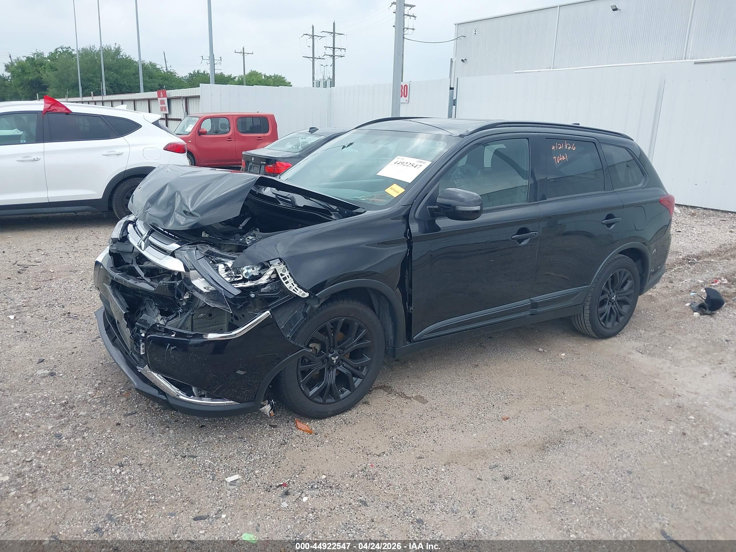 2018 Mitsubishi Outlander Le Черный vin: JA4AD3A39JZ046887