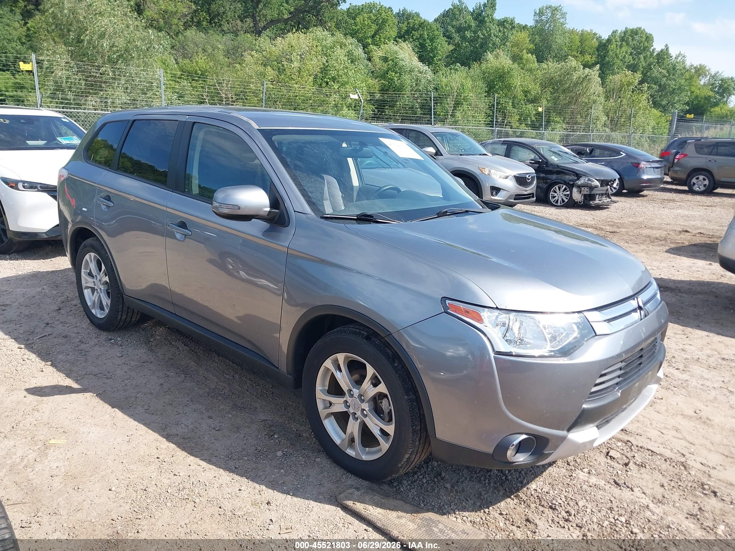 2015 Mitsubishi Outlander Se Gray vin: JA4AD3A3XFZ008902