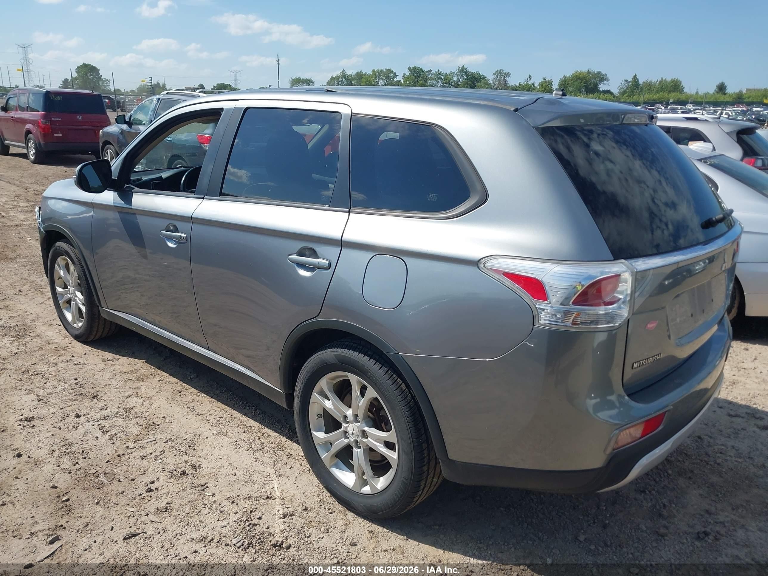 2015 Mitsubishi Outlander Se Gray vin: JA4AD3A3XFZ008902