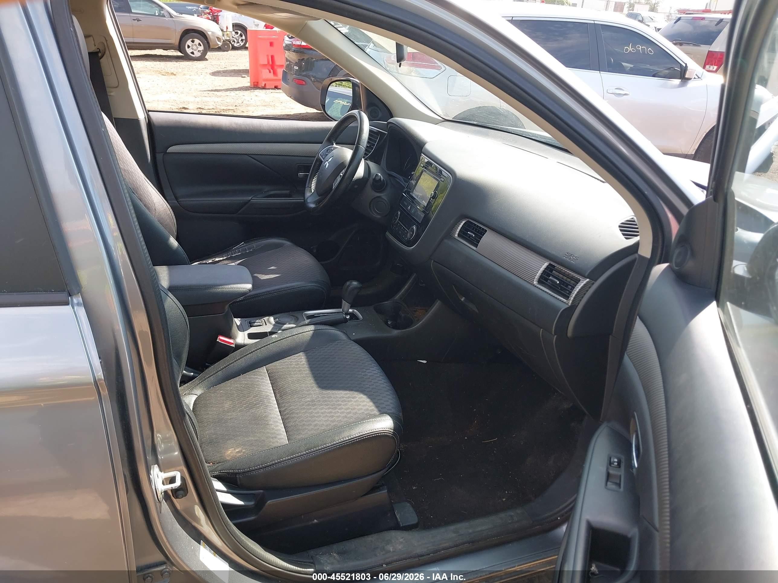 2015 Mitsubishi Outlander Se Gray vin: JA4AD3A3XFZ008902