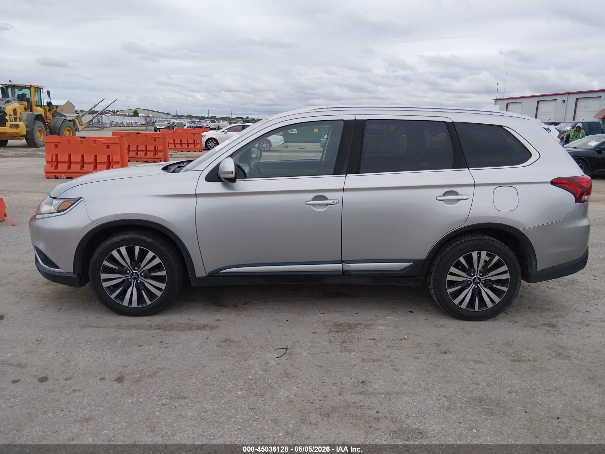 2019 Mitsubishi Outlander Sel Silver vin: JA4AD3A3XKZ024950