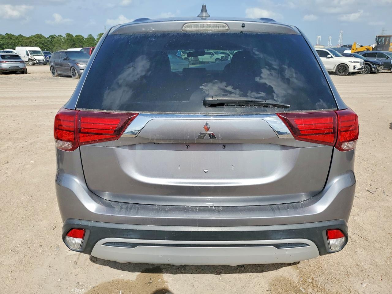 2019 Mitsubishi Outlander Se Silver vin: JA4AD3A3XKZ043045