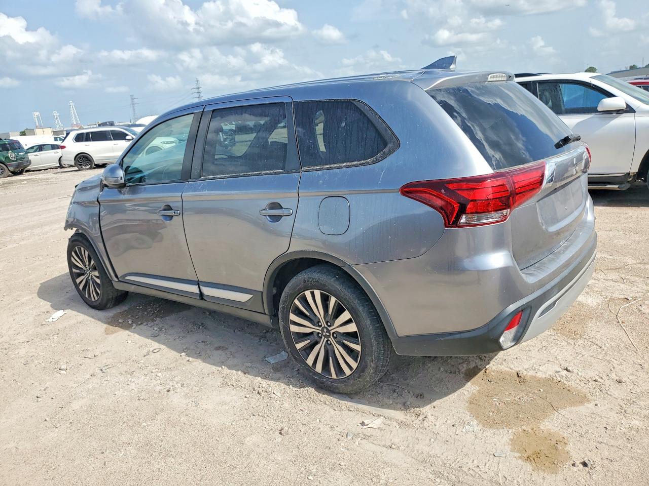 2019 Mitsubishi Outlander Se Silver vin: JA4AD3A3XKZ043045
