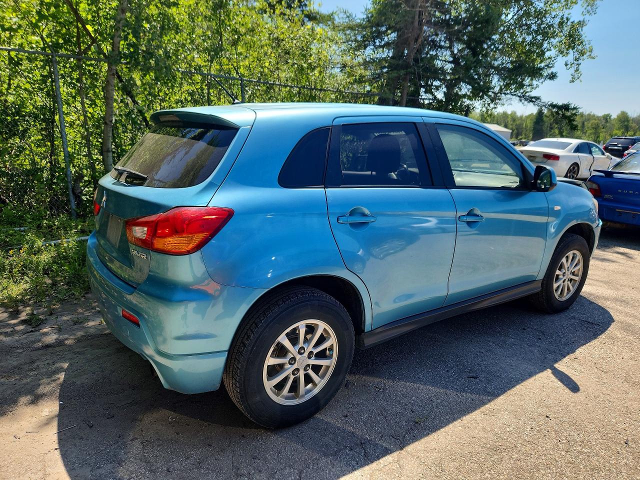 2011 Mitsubishi Rvr Se Синий vin: JA4AH3AU7BZ608168