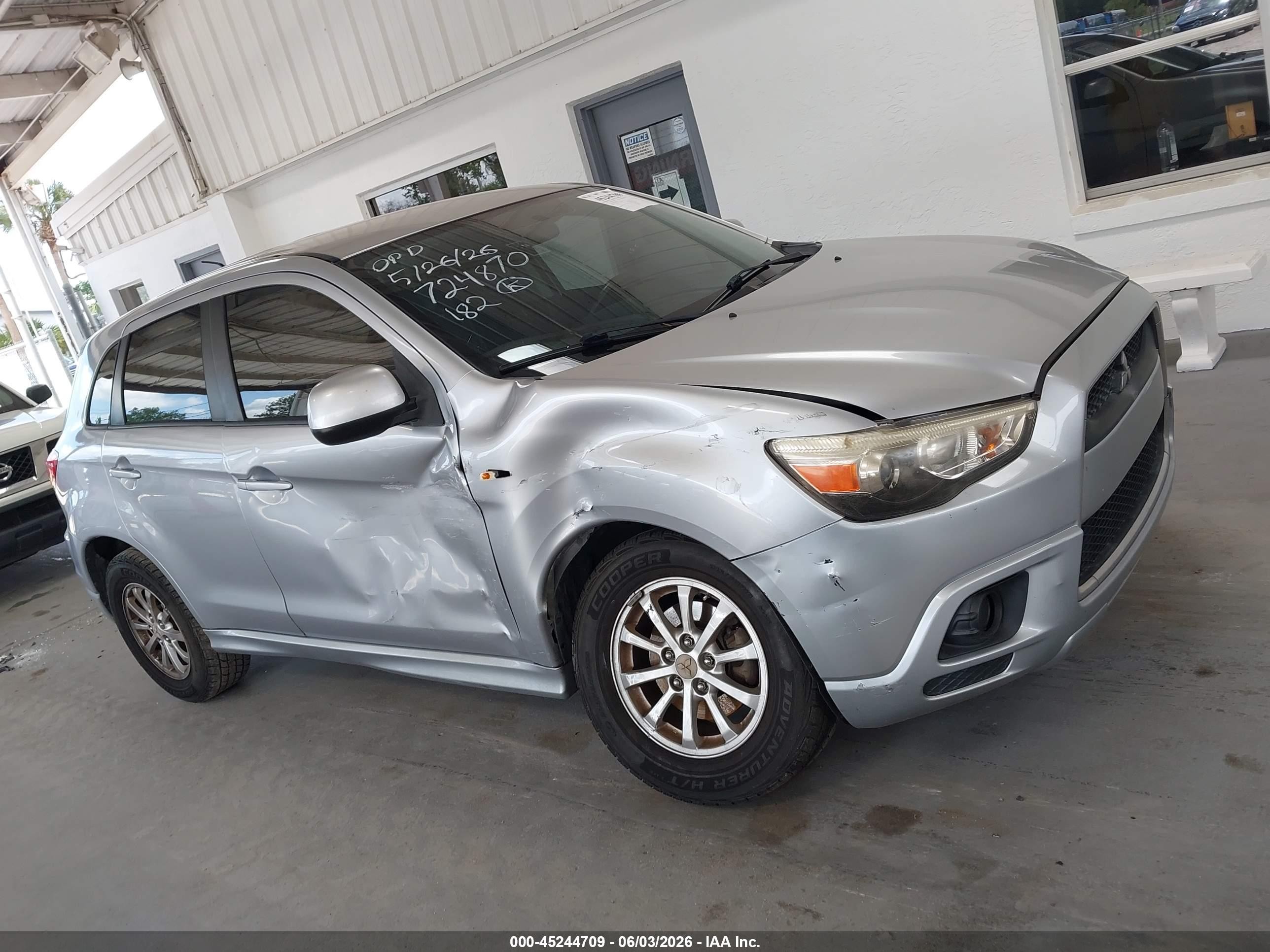 2011 Mitsubishi Outlander Sport Es Silver vin: JA4AP3AU1BZ022259