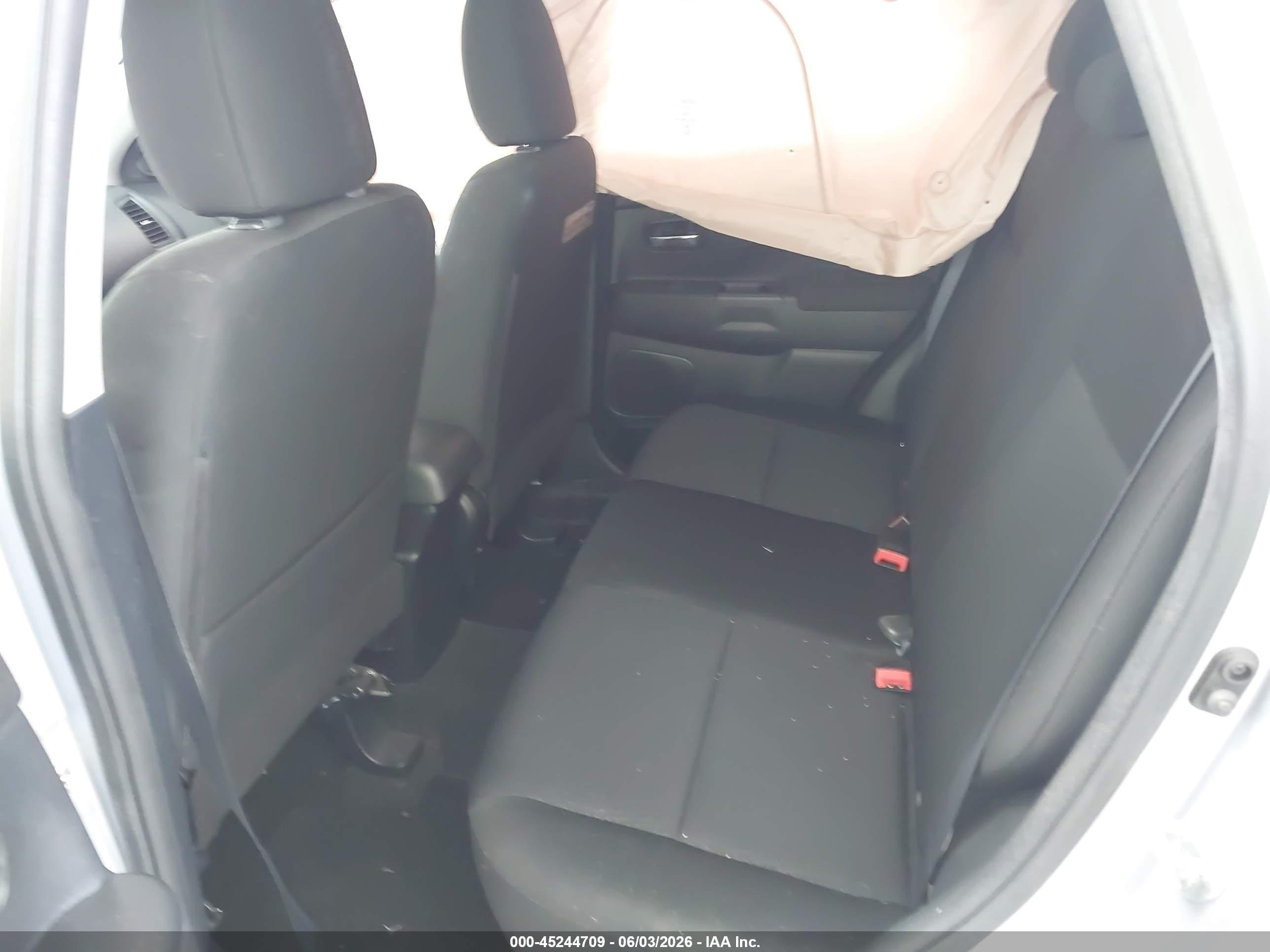 2011 Mitsubishi Outlander Sport Es Silver vin: JA4AP3AU1BZ022259