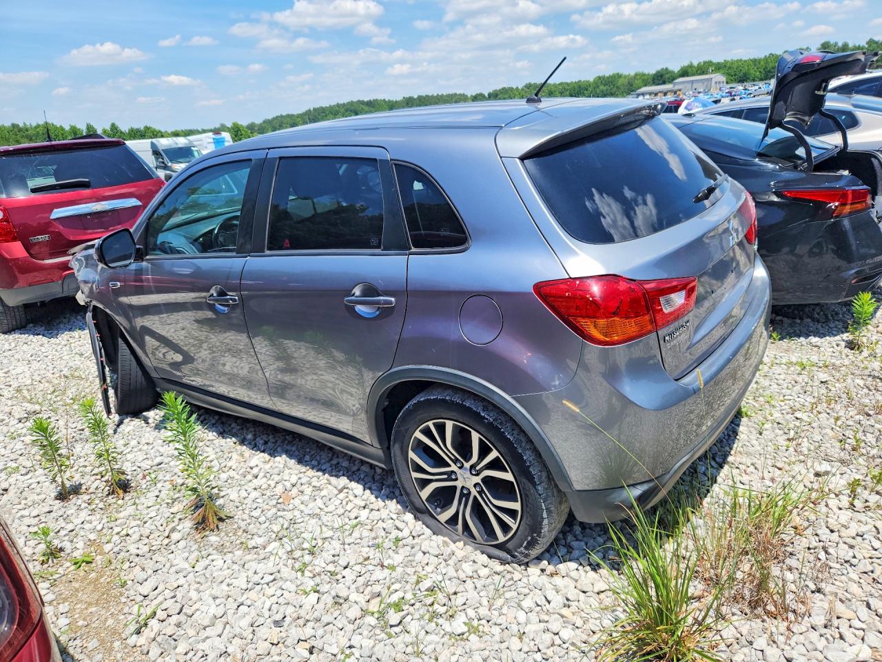 2016 Mitsubishi Outlander Sport Es Silver vin: JA4AP3AU2GZ053088