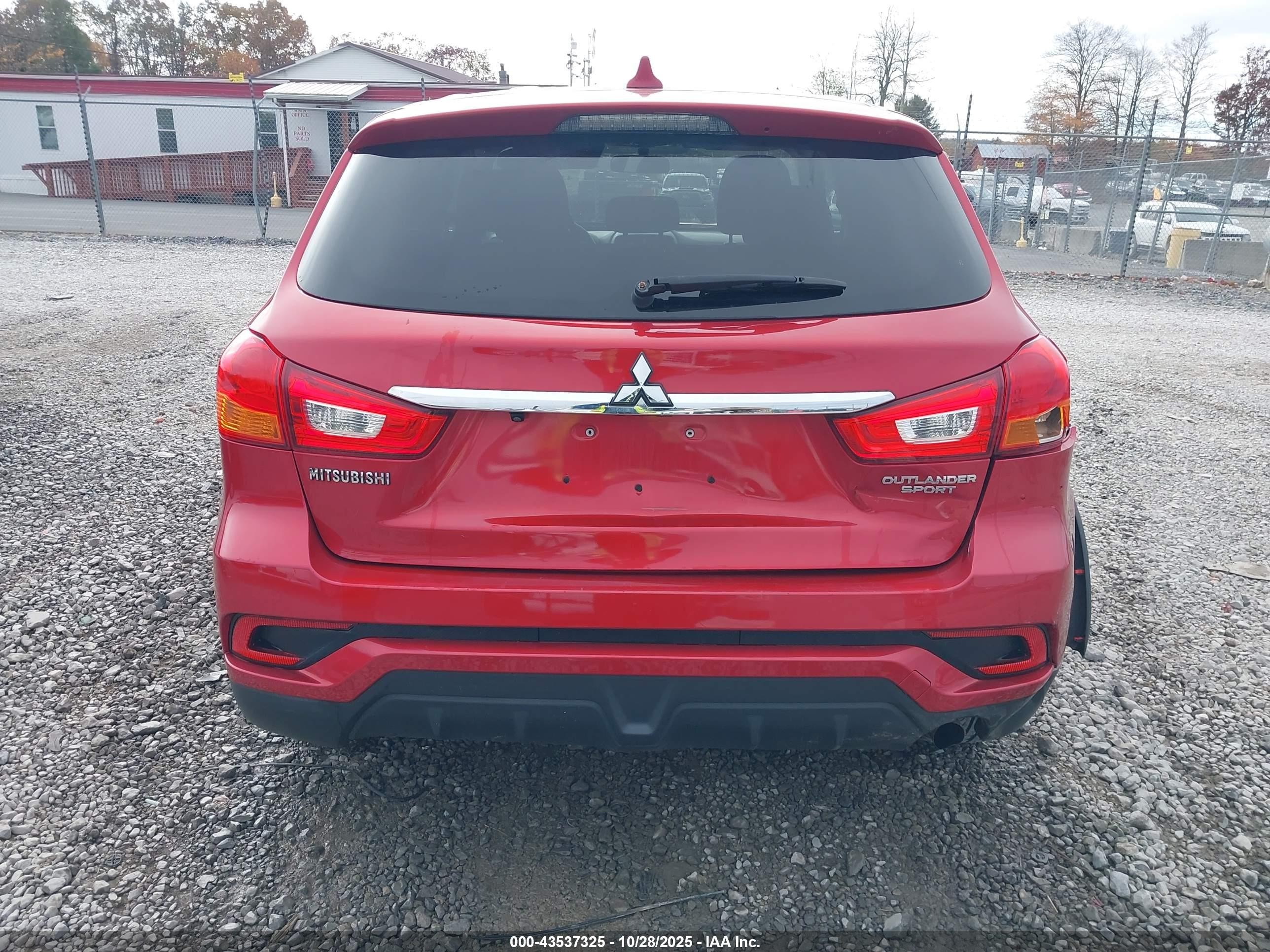 2019 Mitsubishi Outlander Sport 2.0 Es Red vin: JA4AP3AU3KU002852