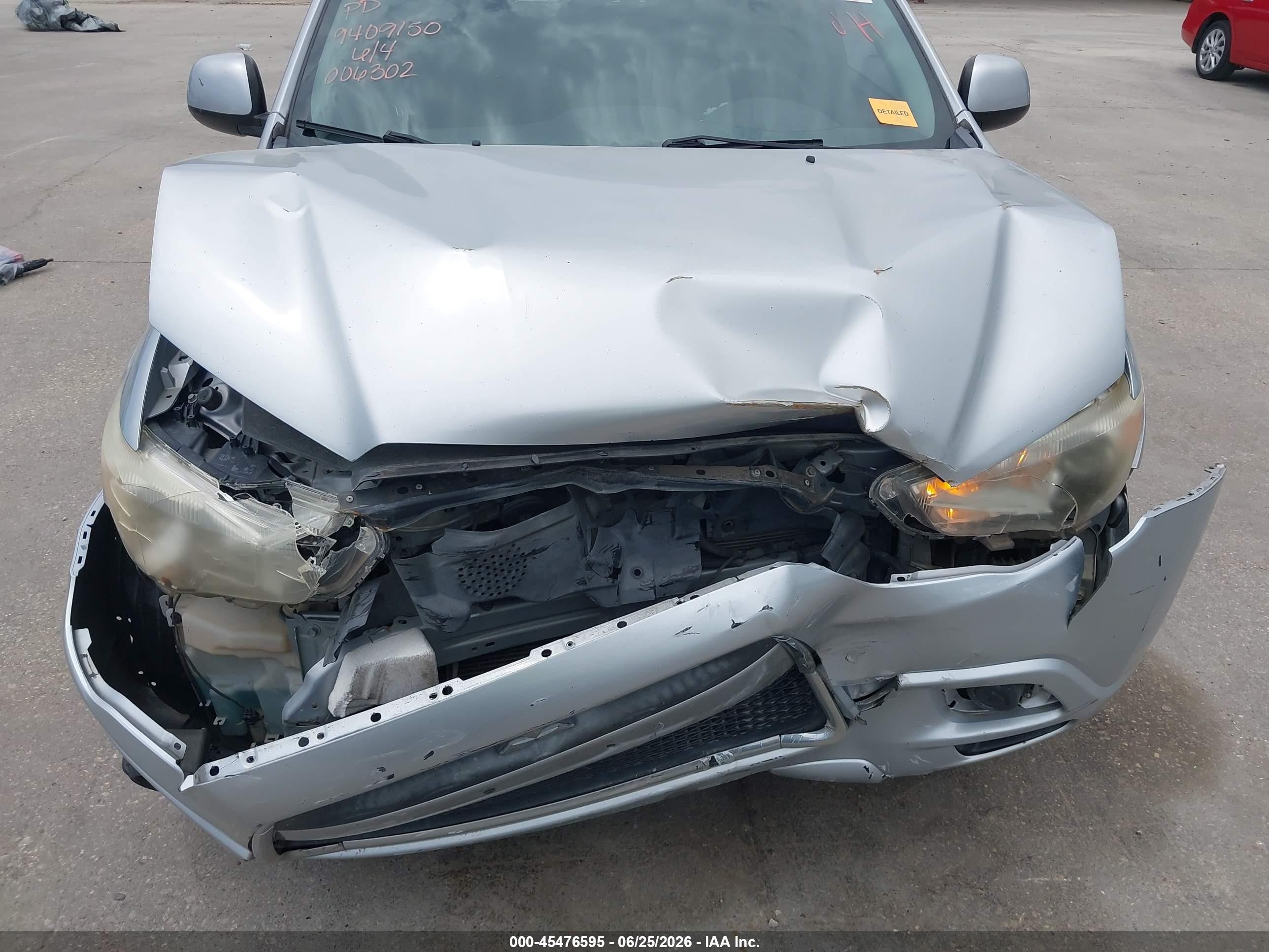 2012 Mitsubishi Outlander Sport Es Silver vin: JA4AP3AU4CZ006302