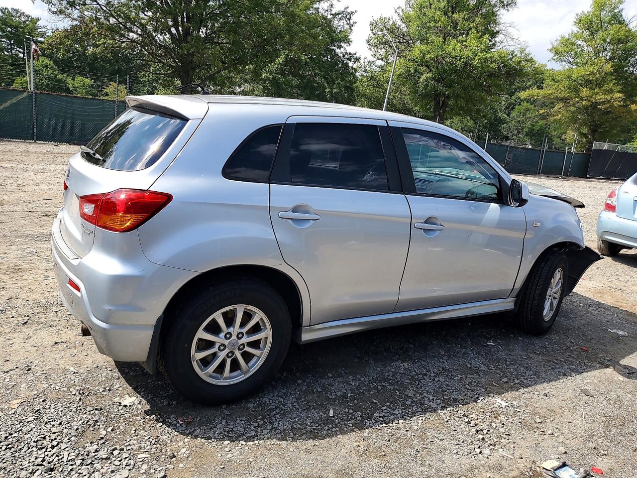 2012 Mitsubishi Outlander Sport Es Silver vin: JA4AP3AU4CZ008180