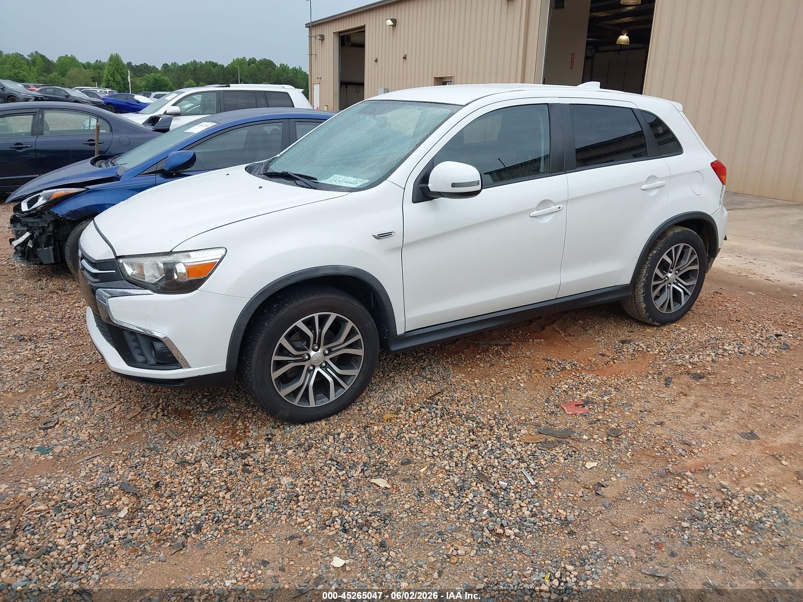 2019 Mitsubishi Outlander Sport 2.0 Es White vin: JA4AP3AU4KU011608