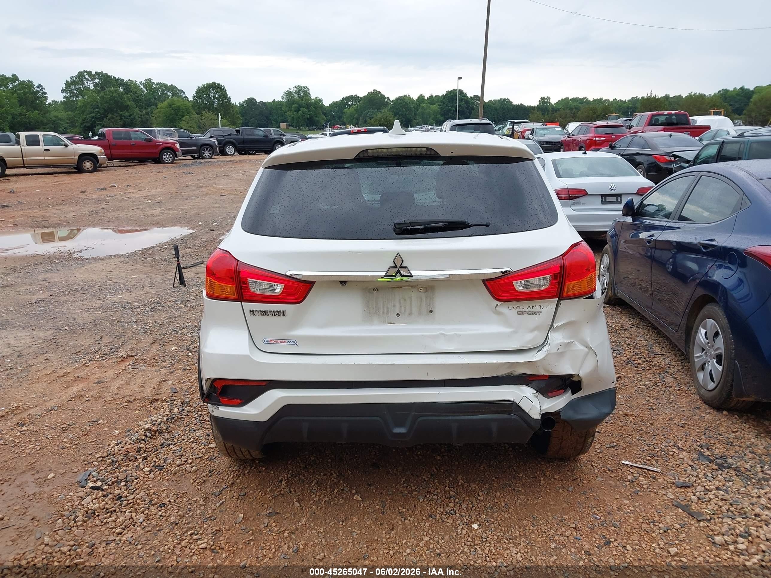 2019 Mitsubishi Outlander Sport 2.0 Es White vin: JA4AP3AU4KU011608