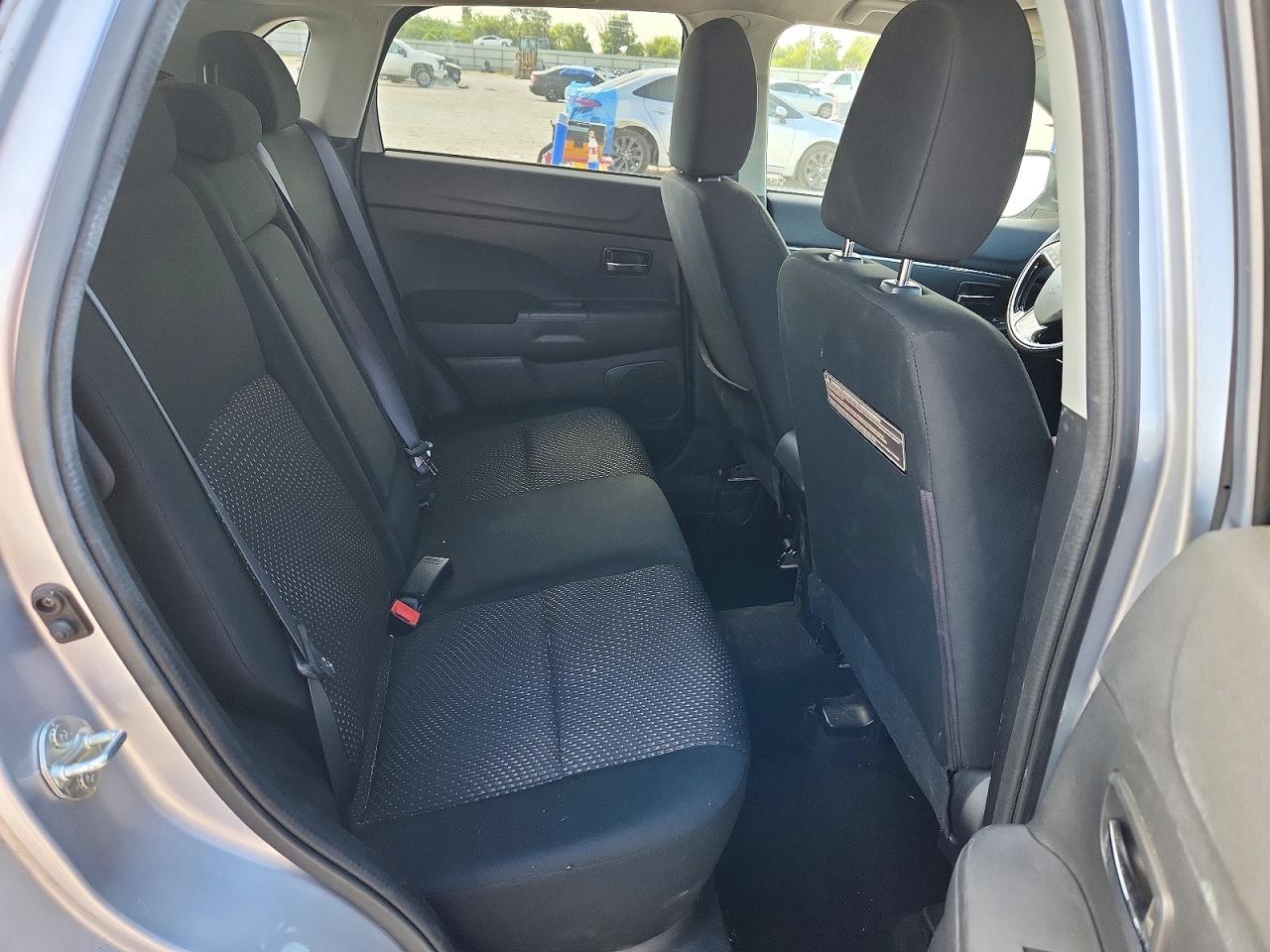 2016 Mitsubishi Outlander Sport Es Blue vin: JA4AP3AU5GZ025852