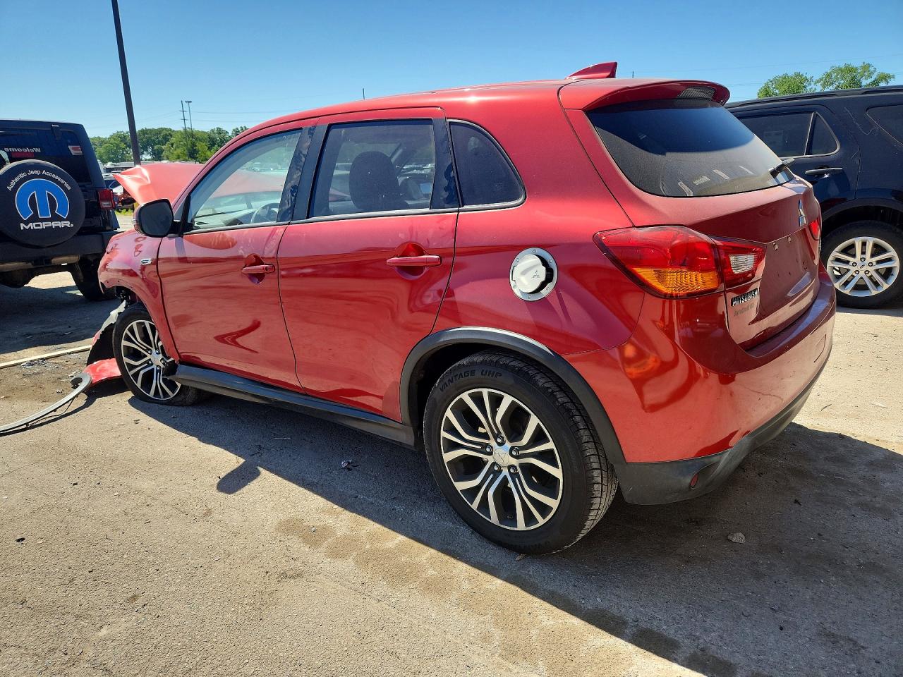 2017 Mitsubishi Outlander Sport Es Красный vin: JA4AP3AU6HZ031371