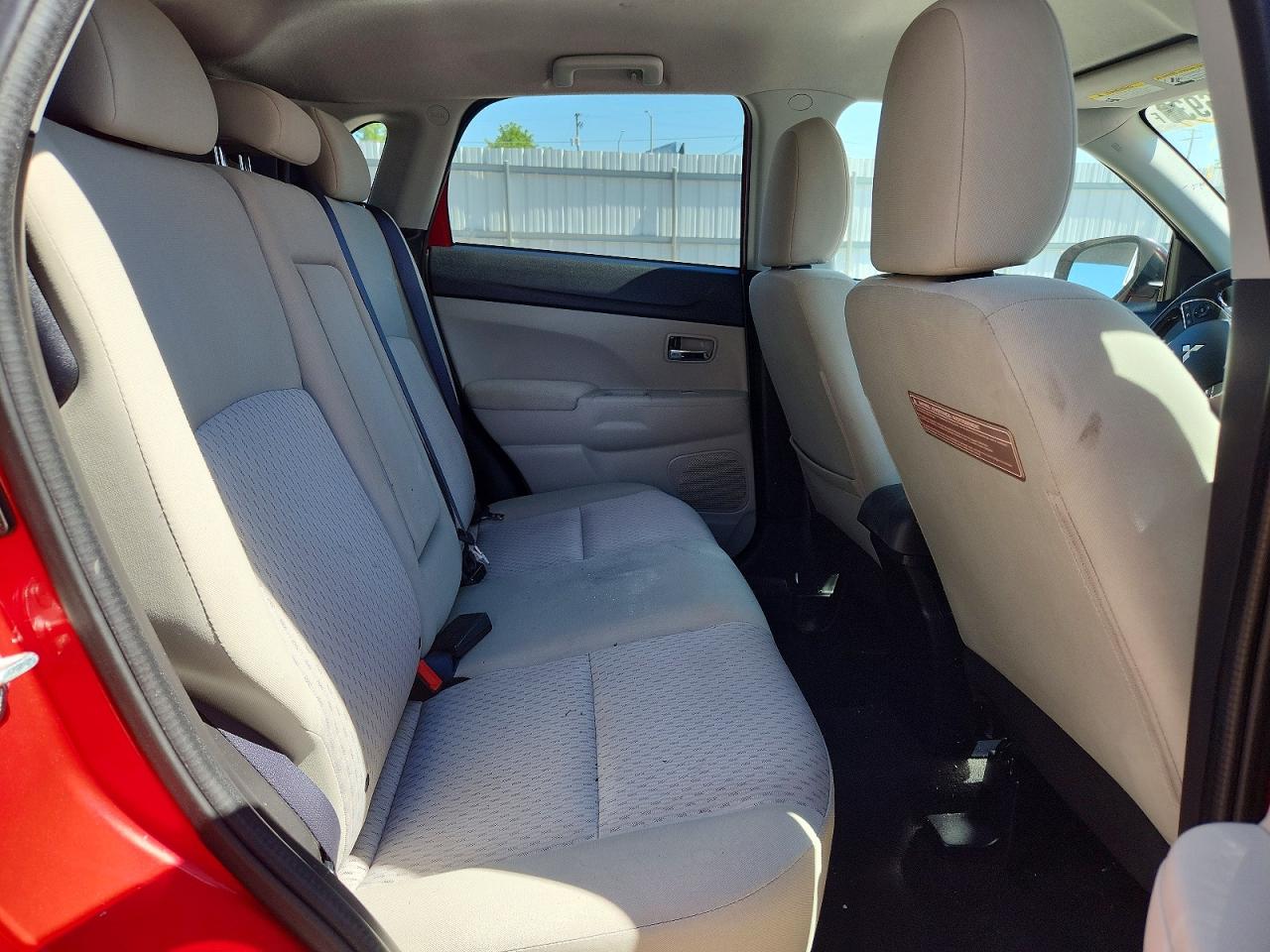 2017 Mitsubishi Outlander Sport Es Красный vin: JA4AP3AU6HZ031371
