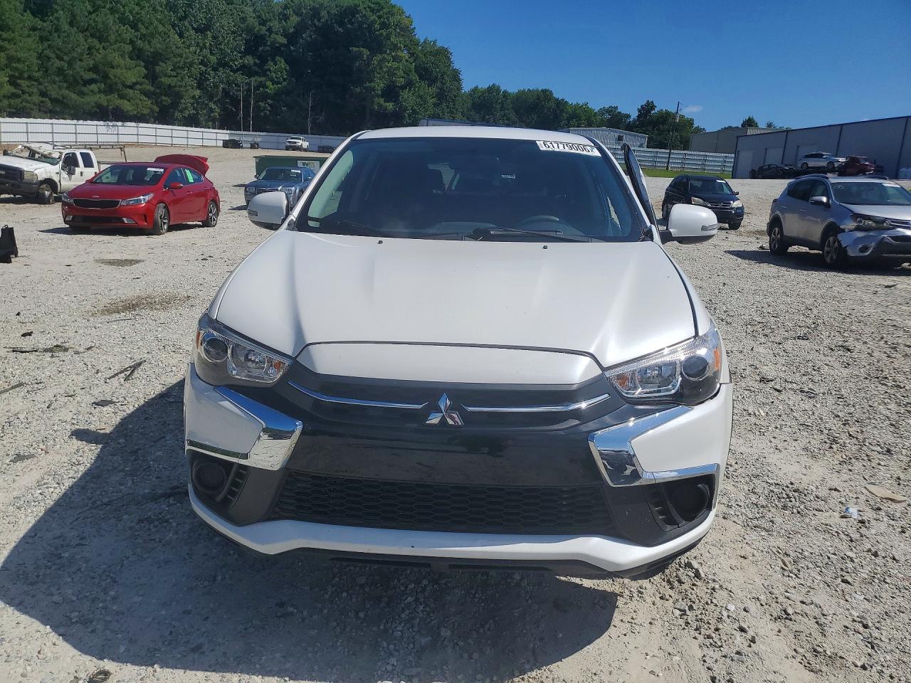 2018 Mitsubishi Outlander Sport Es White vin: JA4AP3AU6JZ006489