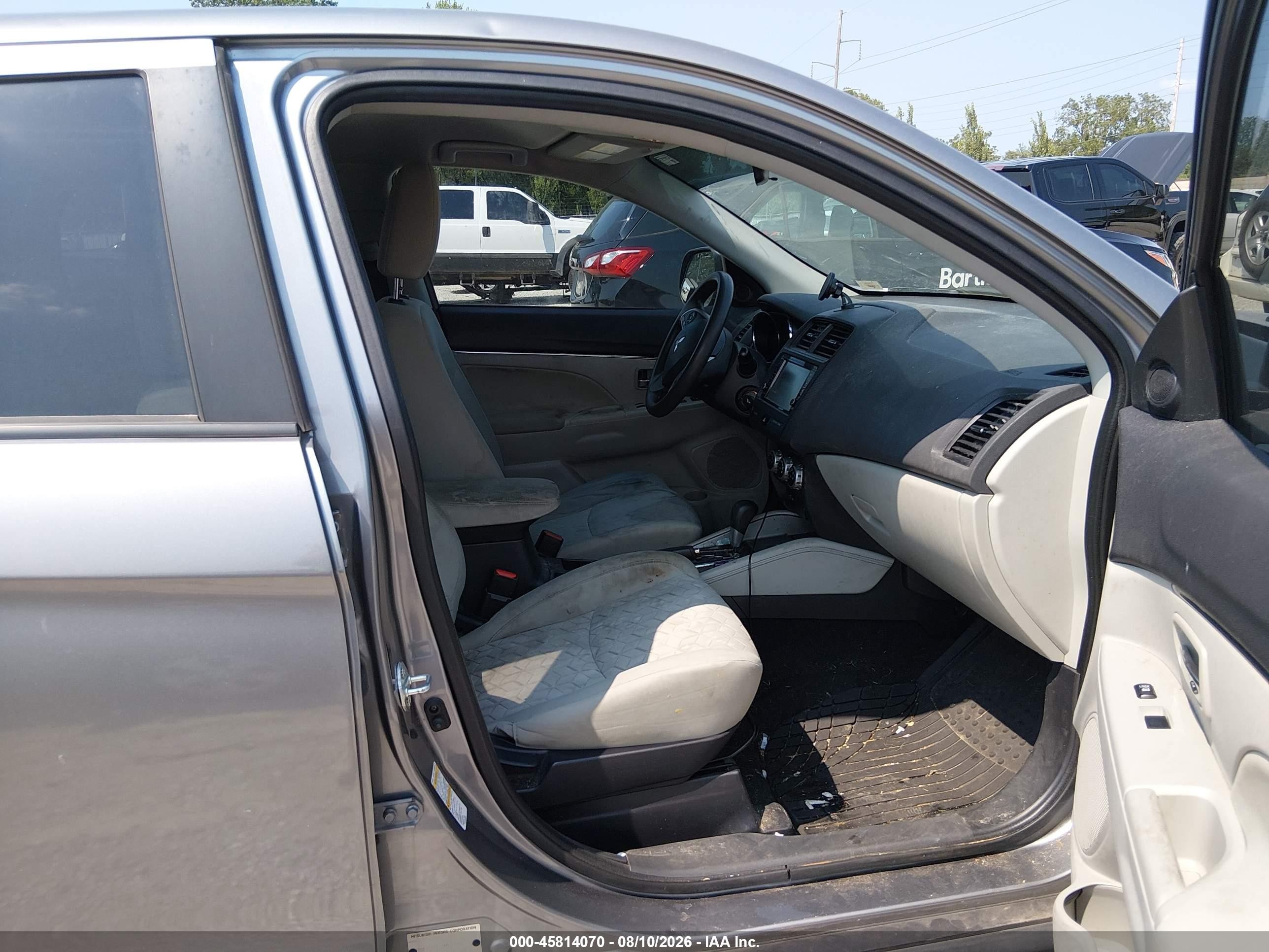2020 Mitsubishi Outlander Sport 2.0 Es Silver vin: JA4AP3AU7LU001317