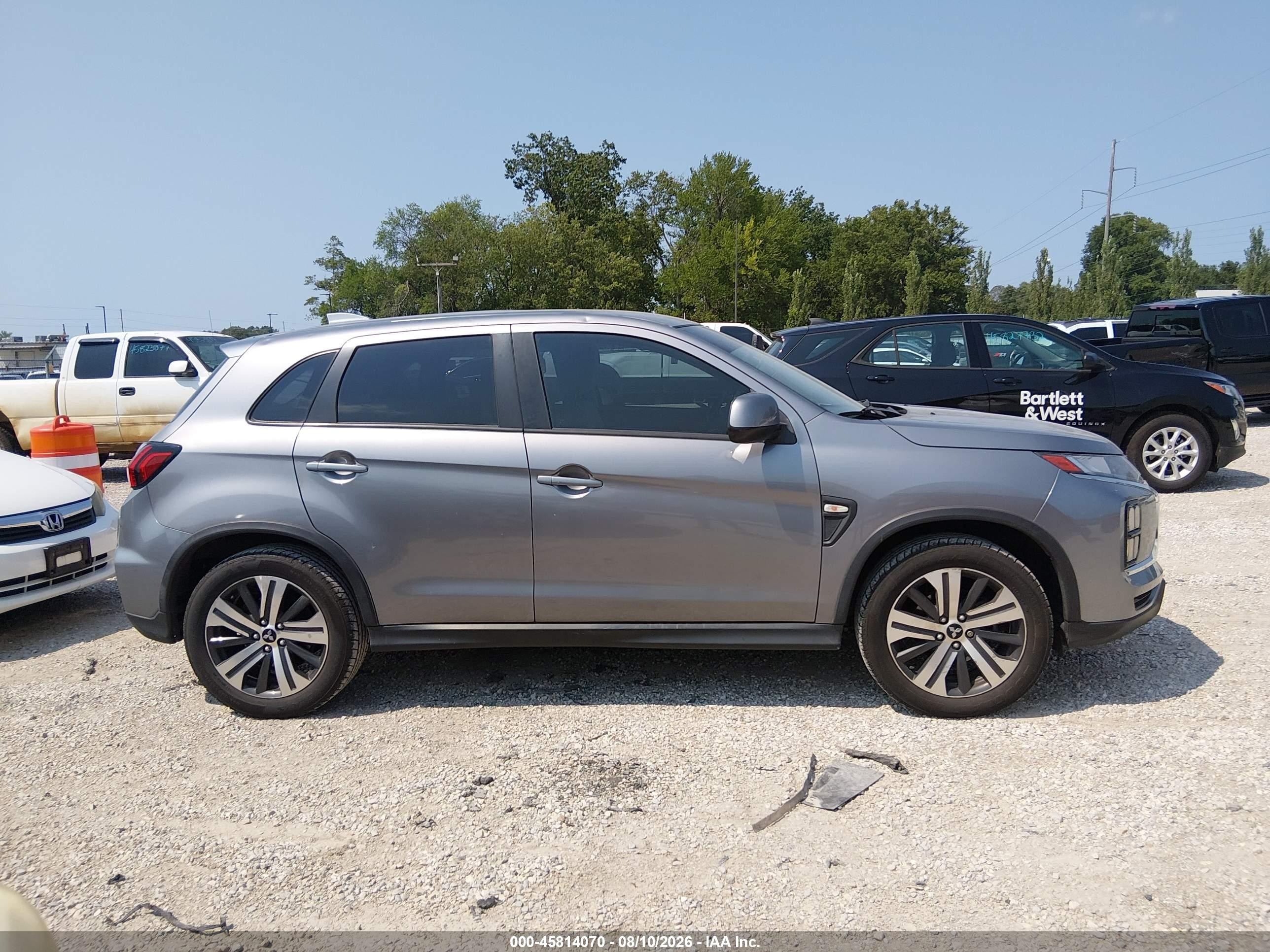 2020 Mitsubishi Outlander Sport 2.0 Es Silver vin: JA4AP3AU7LU001317