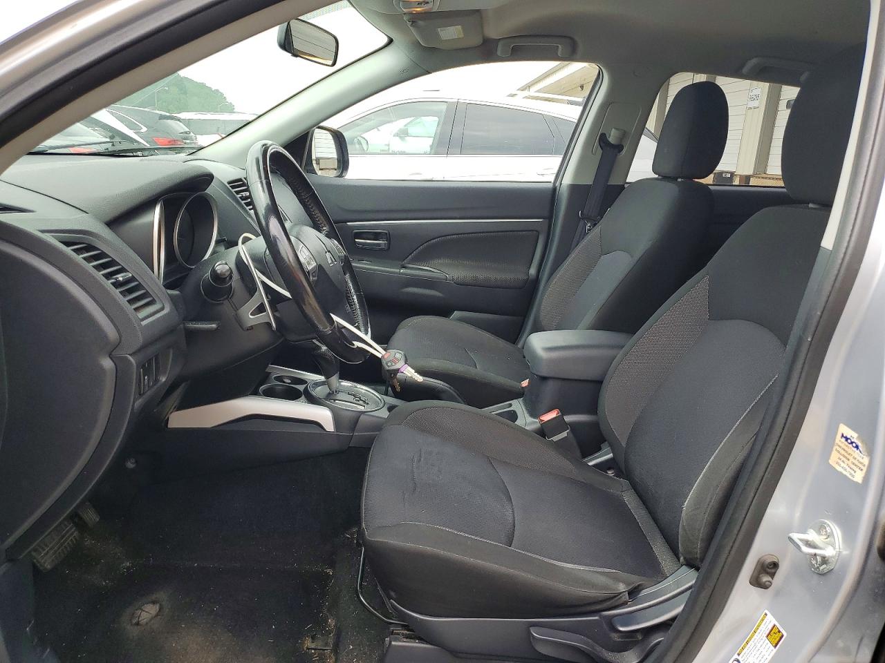 2011 Mitsubishi Outlander Sport Es Silver vin: JA4AP3AU8BZ010187