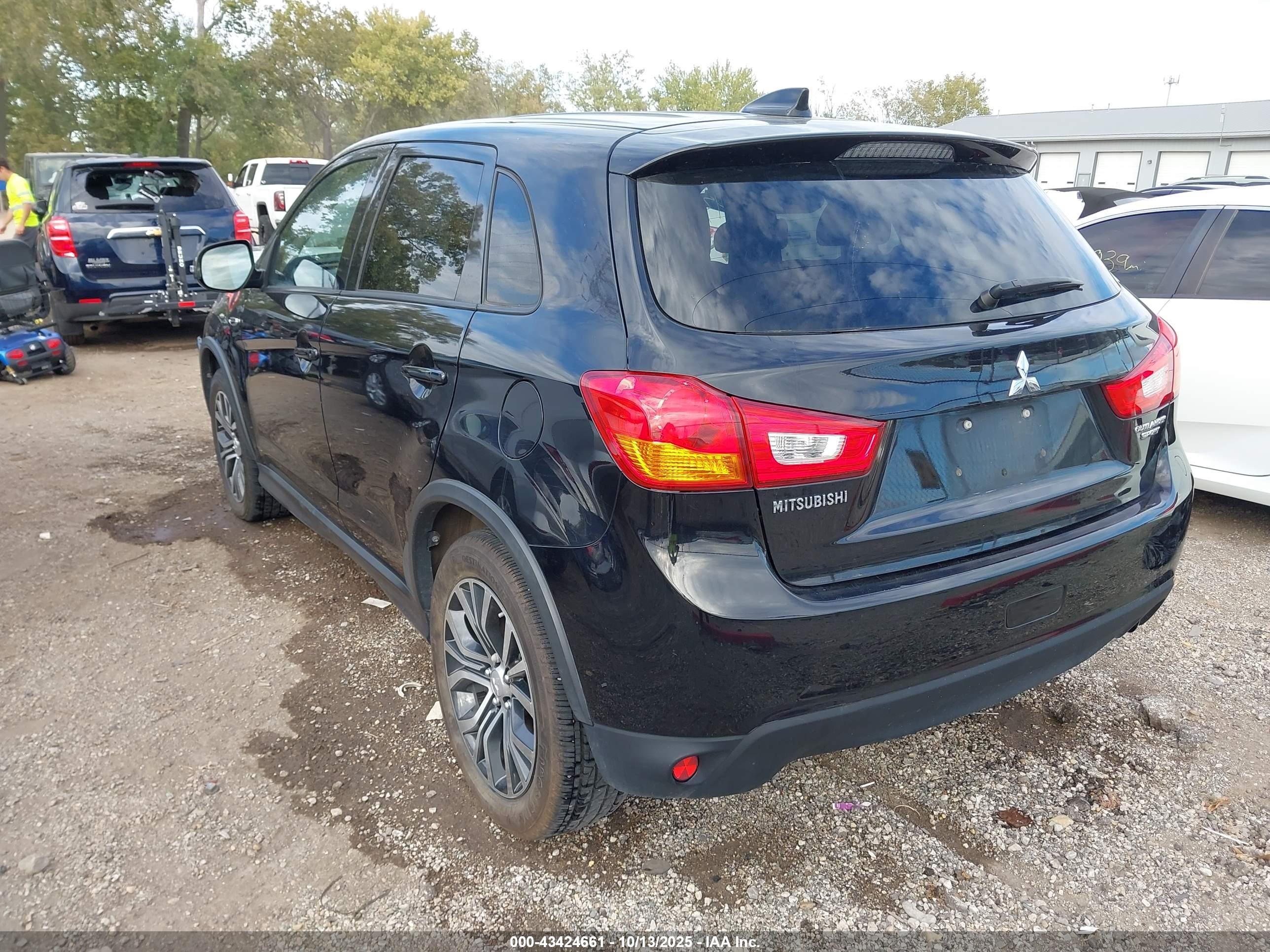 2017 Mitsubishi Outlander Sport 2.0 Es/2.0 Le Черный vin: JA4AP3AU8HZ007458