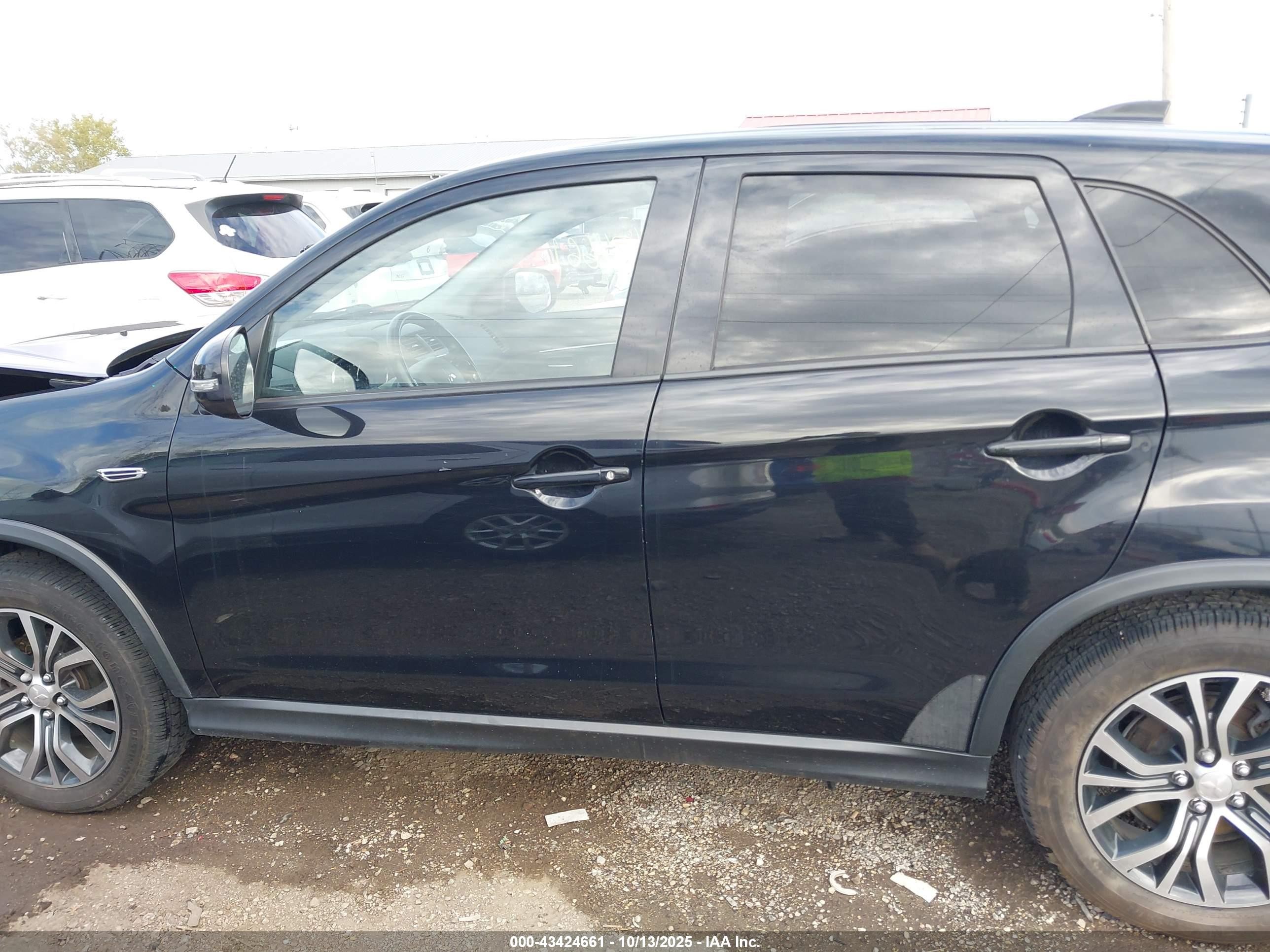 2017 Mitsubishi Outlander Sport 2.0 Es/2.0 Le Черный vin: JA4AP3AU8HZ007458