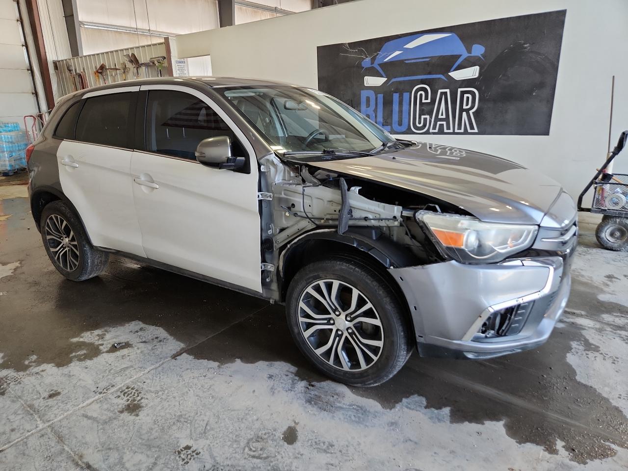 2018 Mitsubishi Outlander Sport Es Two Tone vin: JA4AP3AU8JZ017719 Damage: Right Head Lamp, Faded, Repair Required