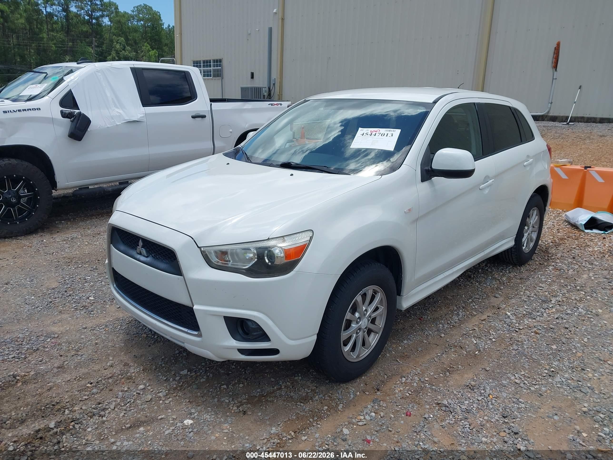 2011 Mitsubishi Outlander Sport Es White vin: JA4AP3AU9BZ005841