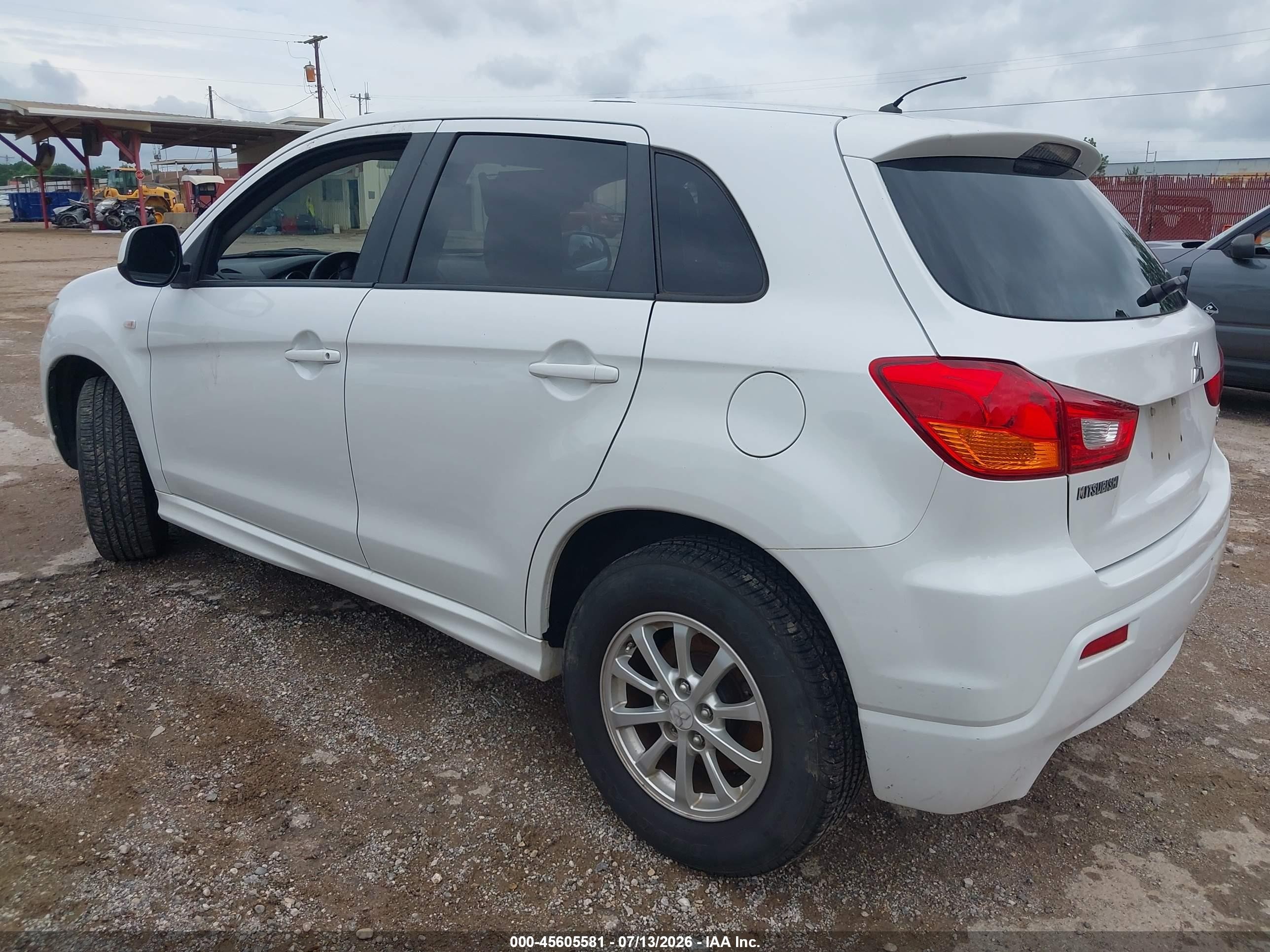 2012 Mitsubishi Outlander Sport Es White vin: JA4AP3AU9CZ002049