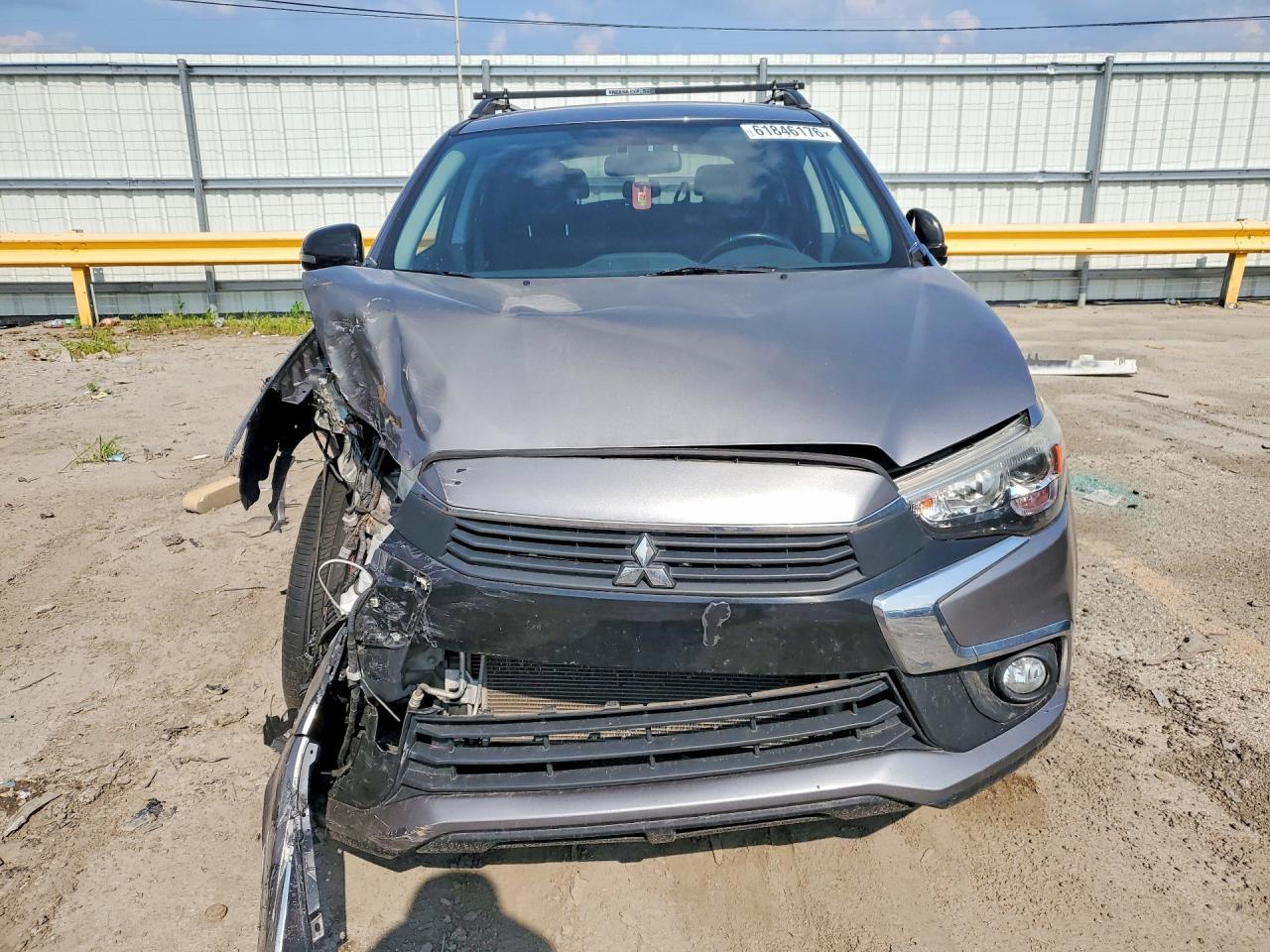2017 Mitsubishi Outlander Sport Es Silver vin: JA4AP3AUXHZ036265