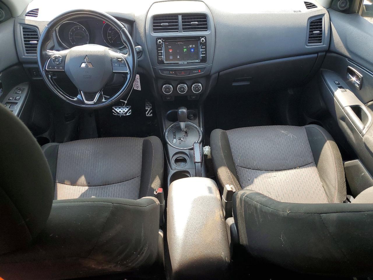2017 Mitsubishi Outlander Sport Es Silver vin: JA4AP3AUXHZ036265