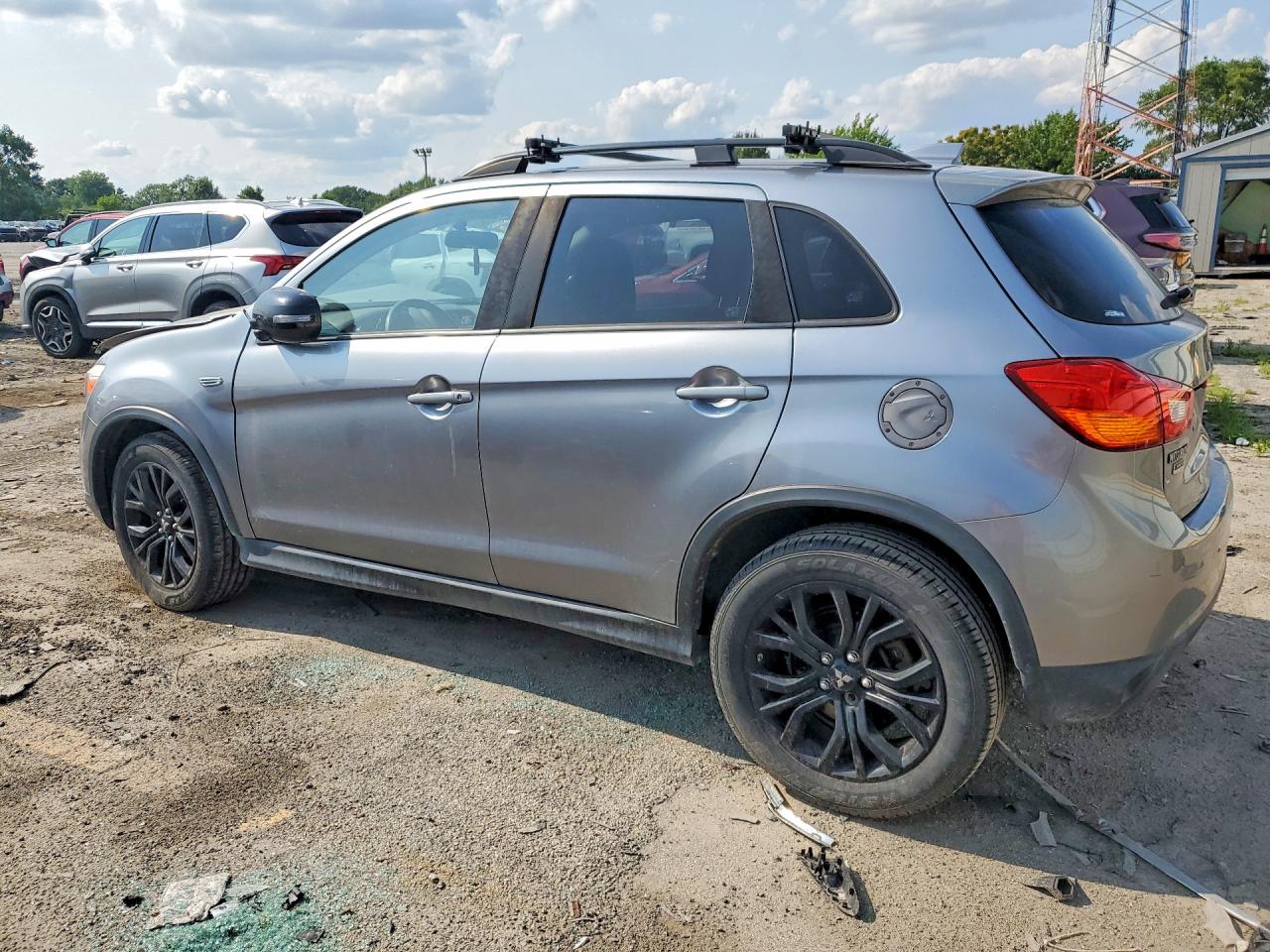 2017 Mitsubishi Outlander Sport Es Silver vin: JA4AP3AUXHZ036265