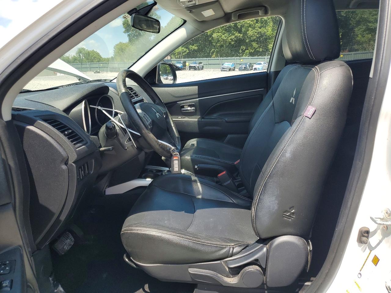2011 Mitsubishi Outlander Sport Se White vin: JA4AP4AU1BZ015916