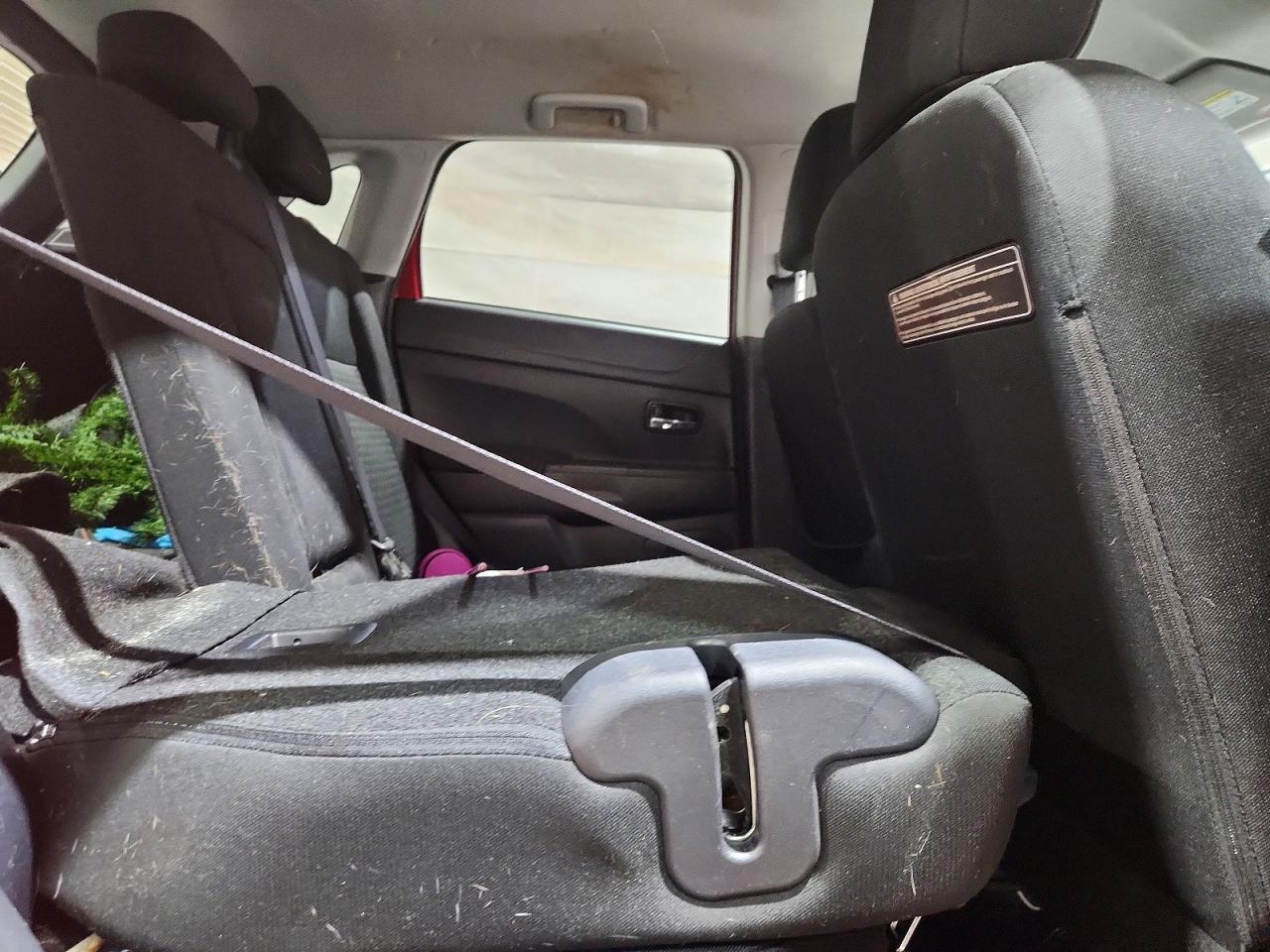2011 Mitsubishi Outlander Sport Se Red vin: JA4AP4AU5BZ005616