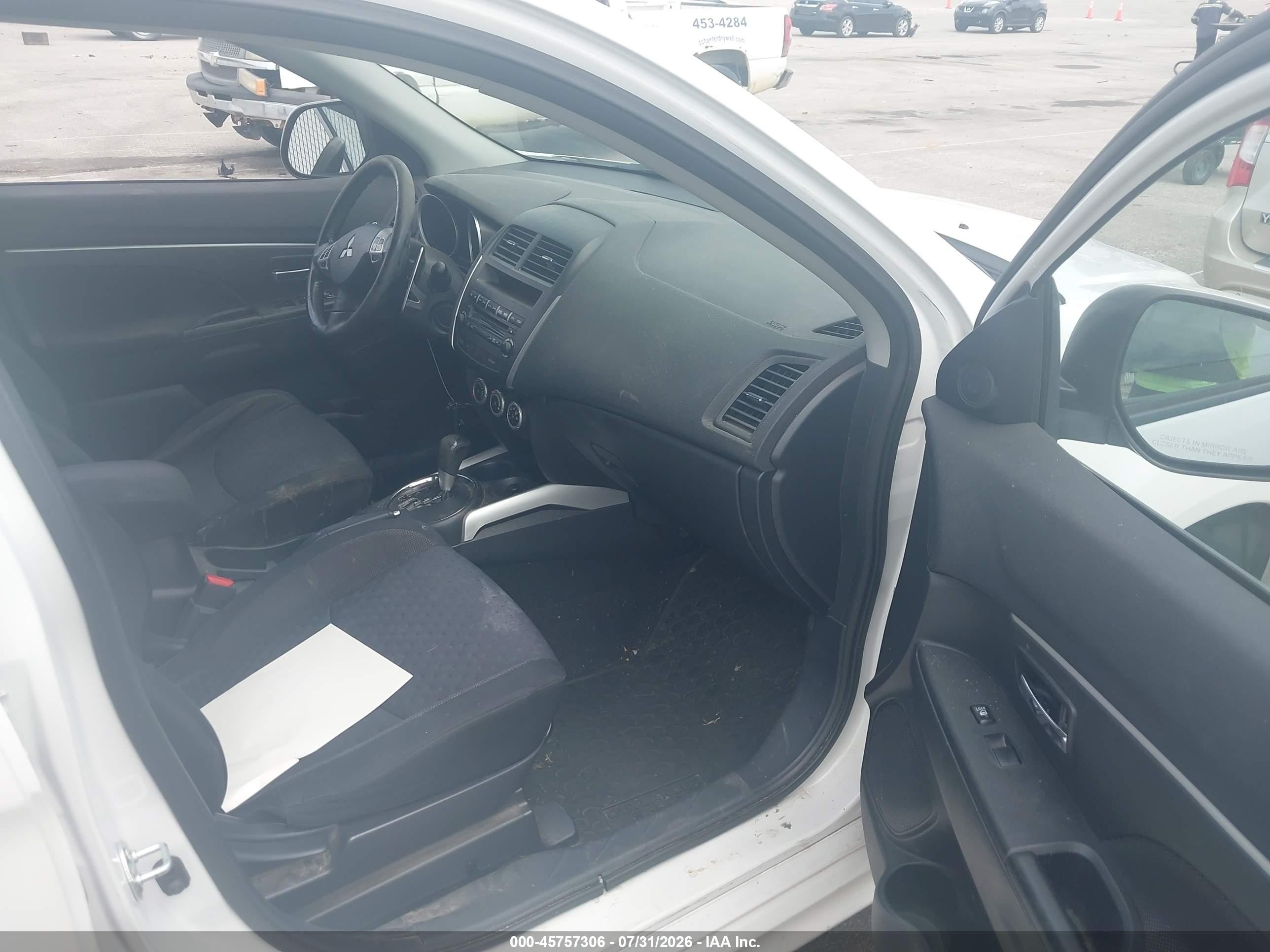 2011 Mitsubishi Outlander Sport Se White vin: JA4AP4AU7BZ005634