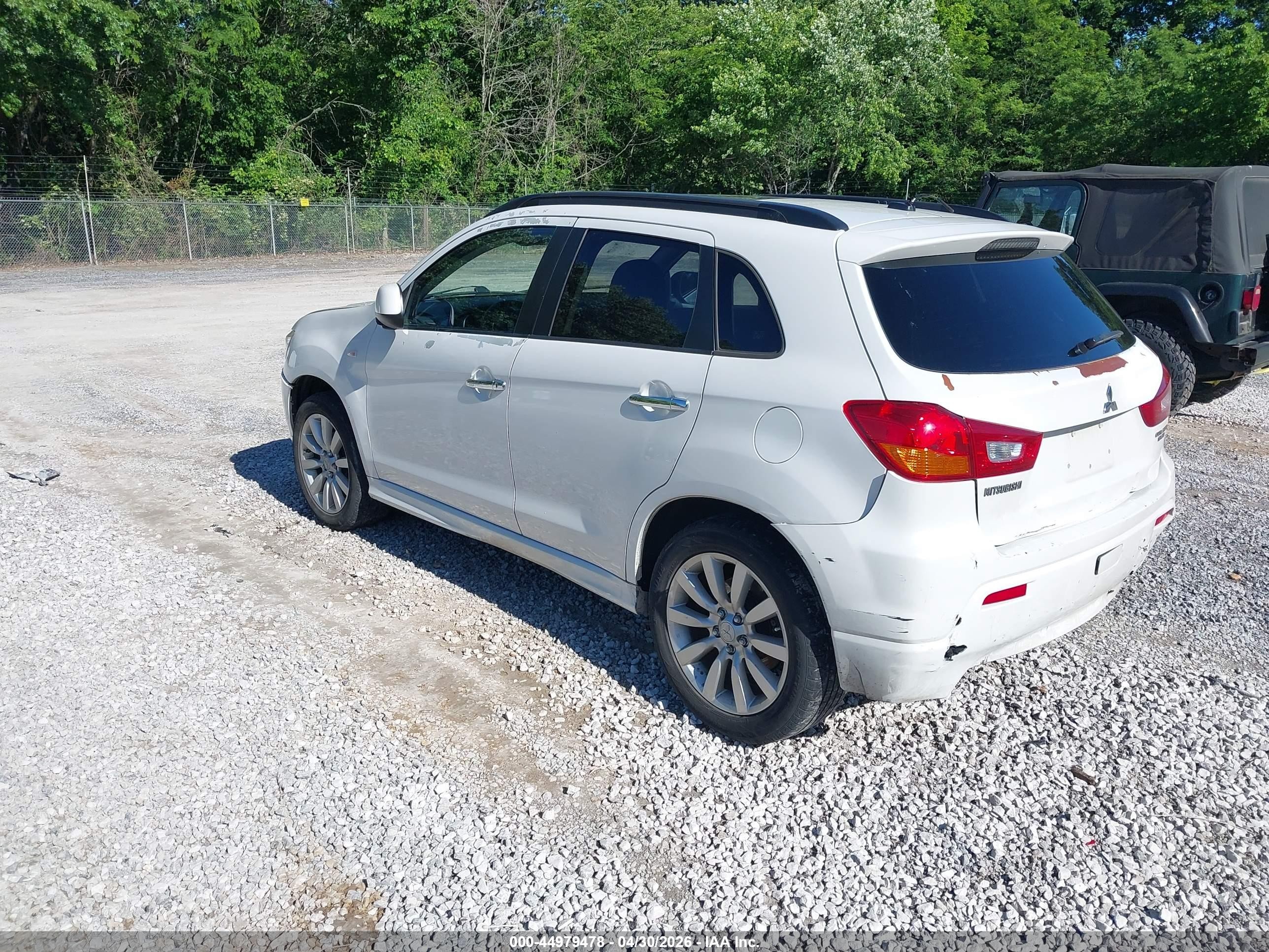 2011 Mitsubishi Outlander Sport Se White vin: JA4AP4AU7BZ013717