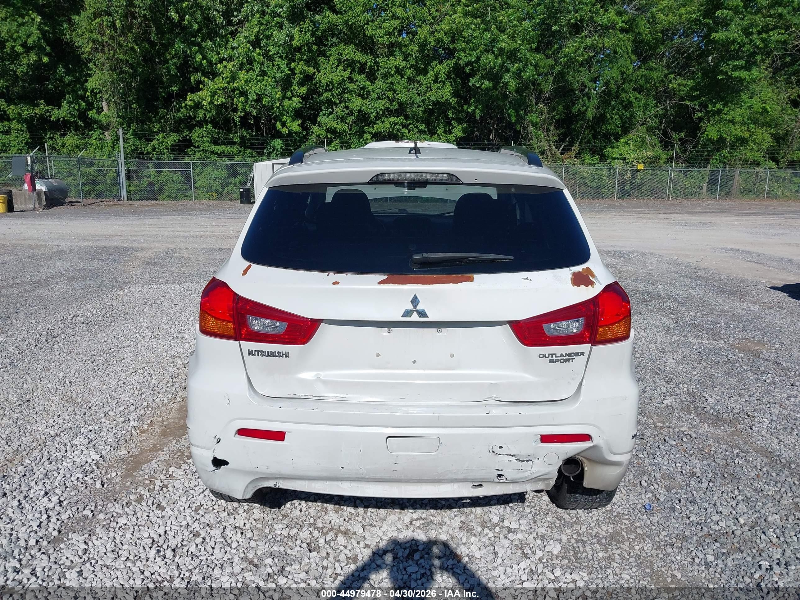 2011 Mitsubishi Outlander Sport Se White vin: JA4AP4AU7BZ013717