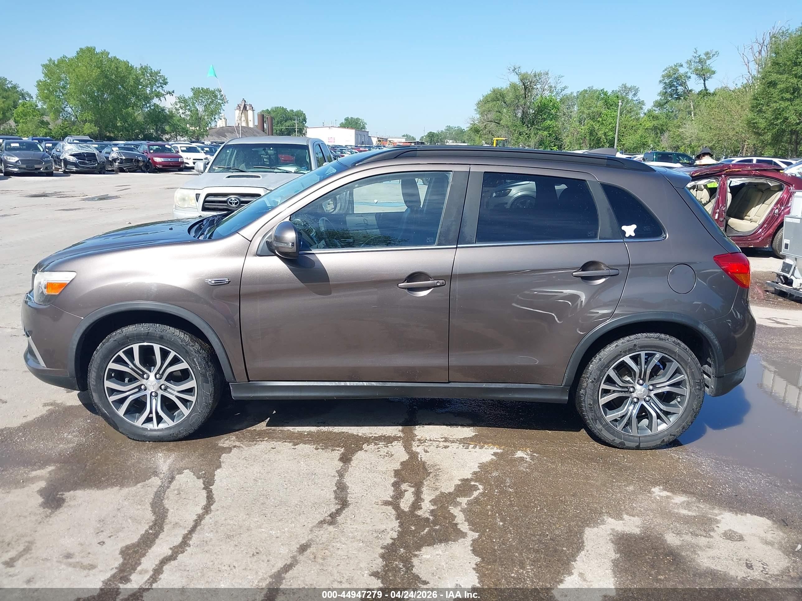 2017 Mitsubishi Outlander Sport 2.4 Sel Brown vin: JA4AP4AW2HZ048045