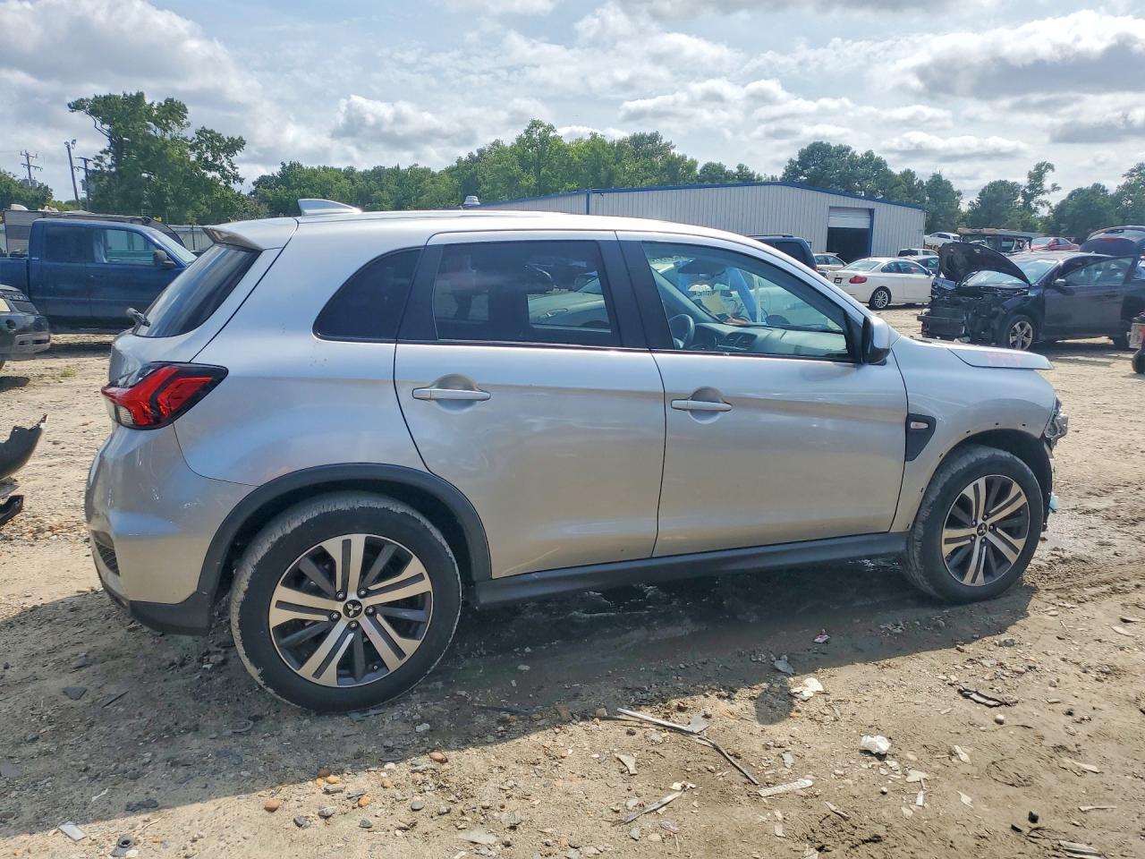 2022 Mitsubishi Outlander Sport Es Silver vin: JA4APUAU0NU016802