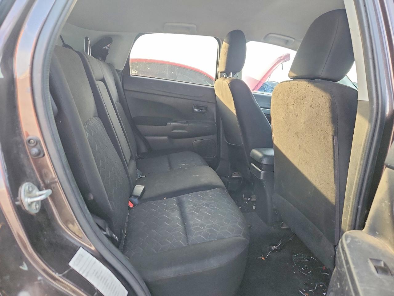 2021 Mitsubishi Outlander Sport Es Brown vin: JA4APUAU5MU022562