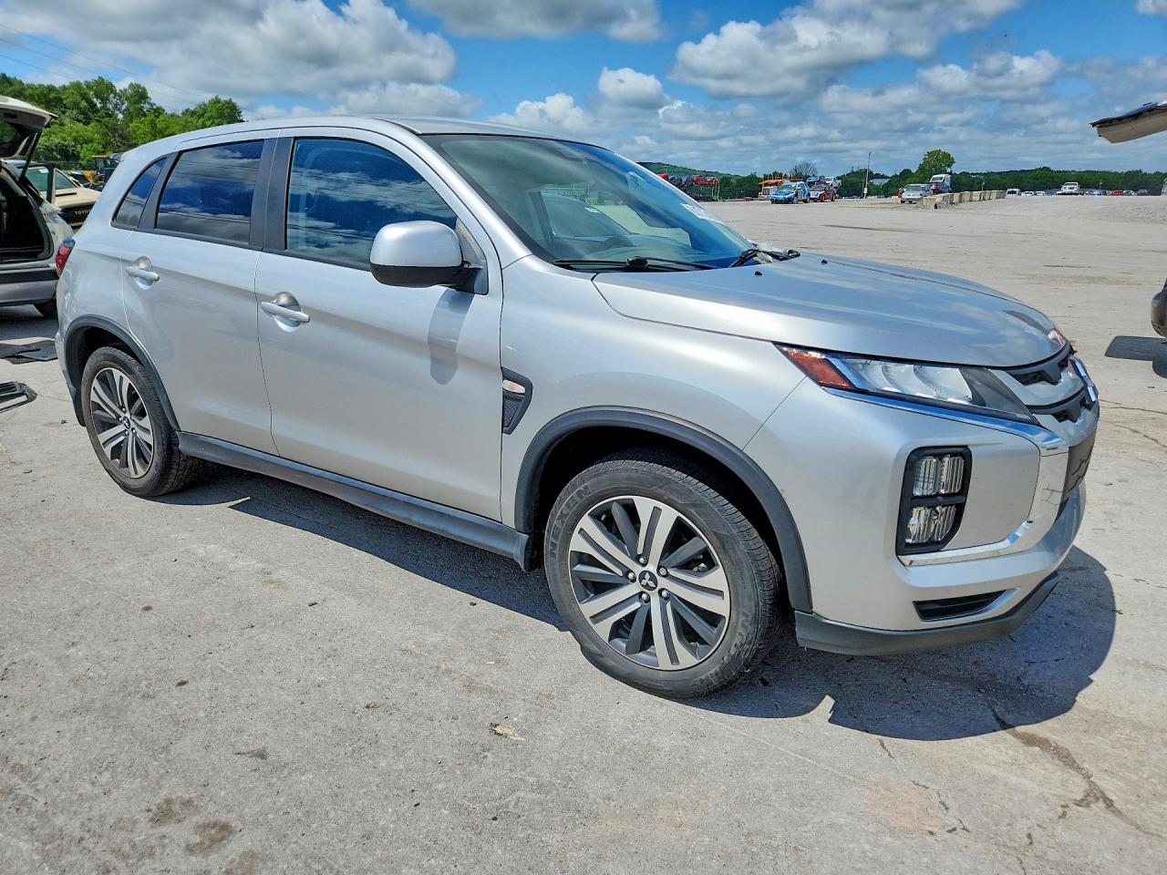 2022 Mitsubishi Outlander Sport Es Silver vin: JA4APUAU5NU012454