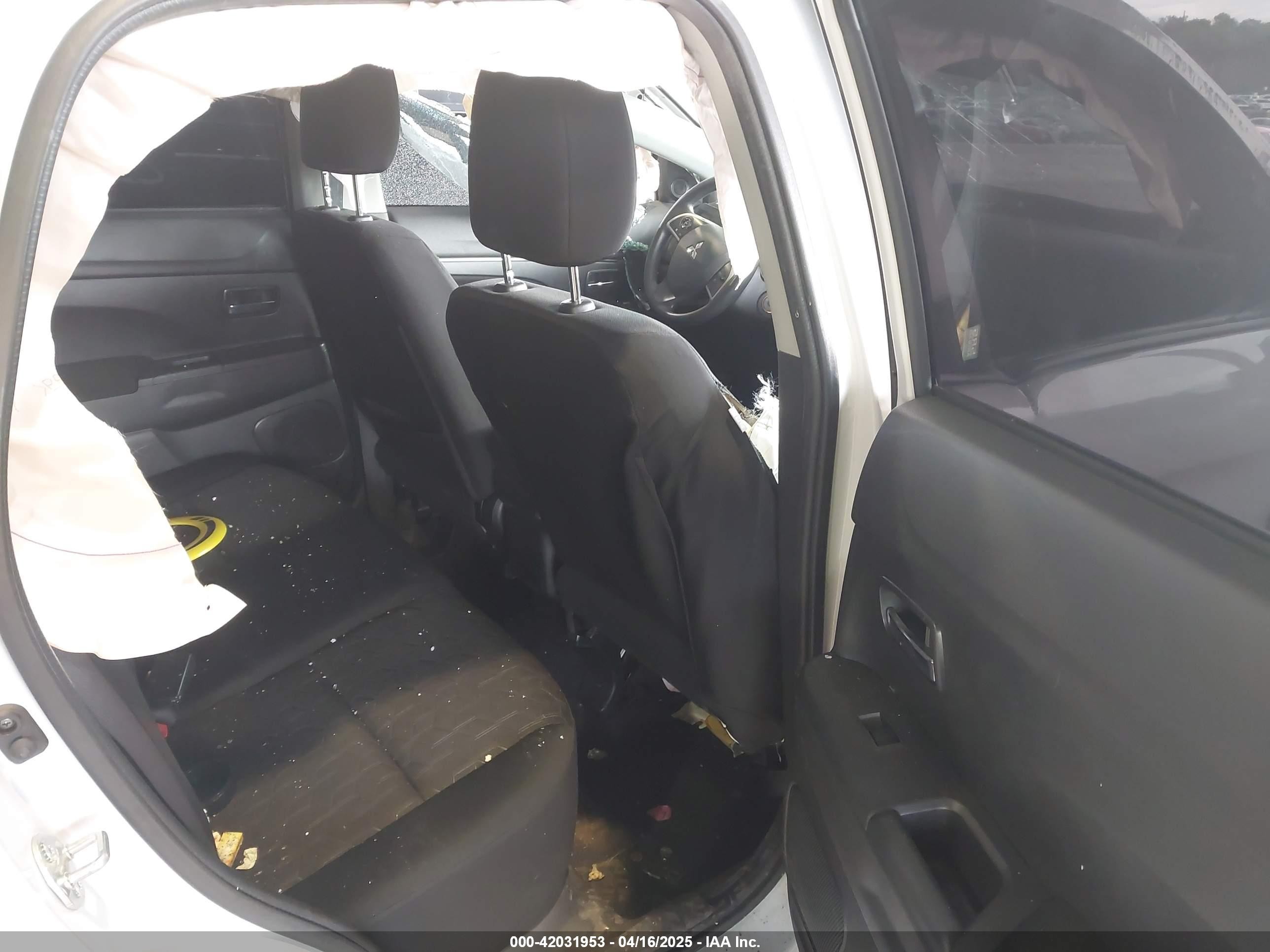 2022 Mitsubishi Outlander Sport 2.0 Be 2wd/2.0 Es 2wd/2.0 Le 2wd/2.0 S 2wd White vin: JA4APUAU9NU002722