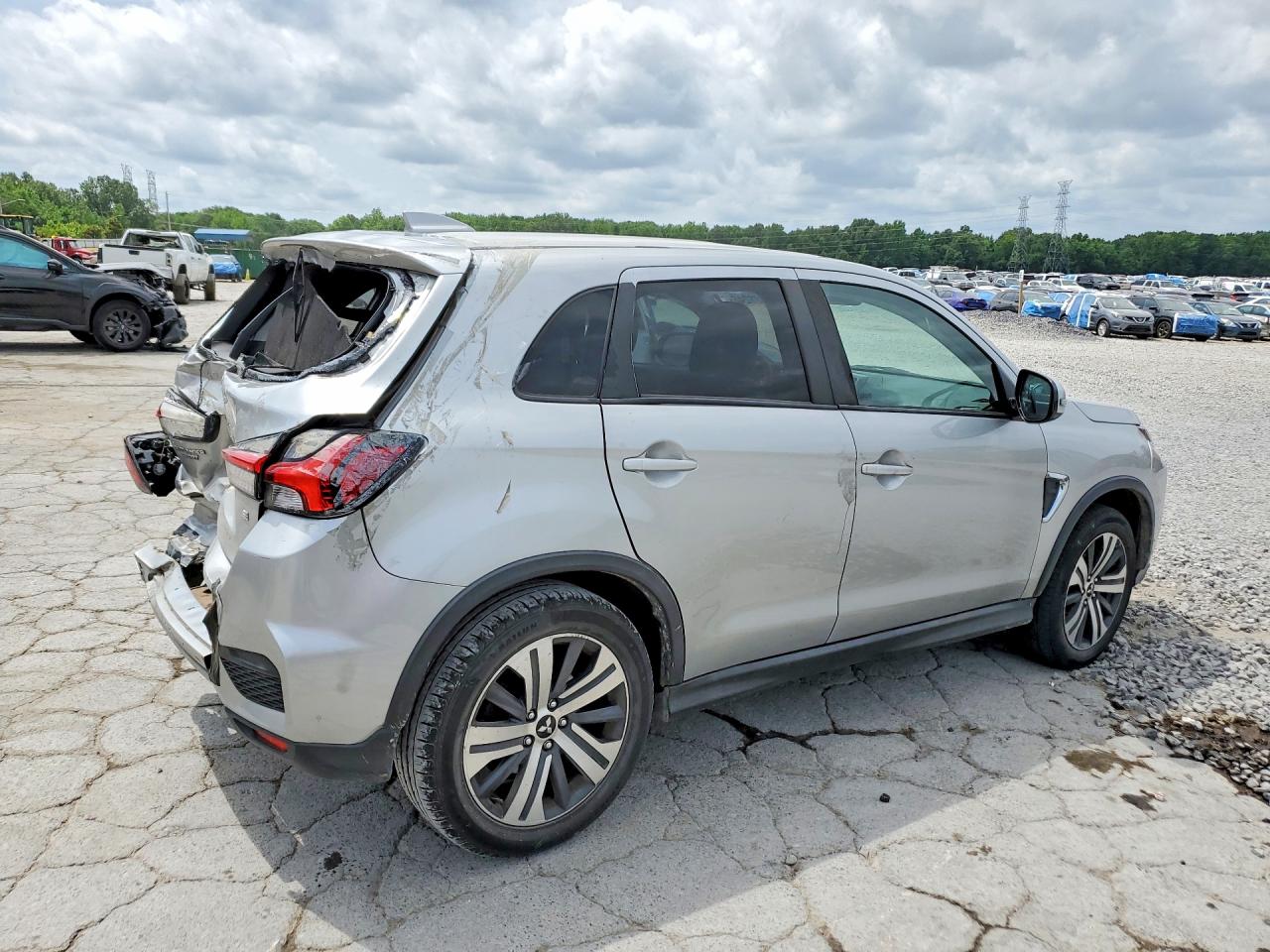 2021 Mitsubishi Outlander Sport Se Silver vin: JA4APVAU5MU025953