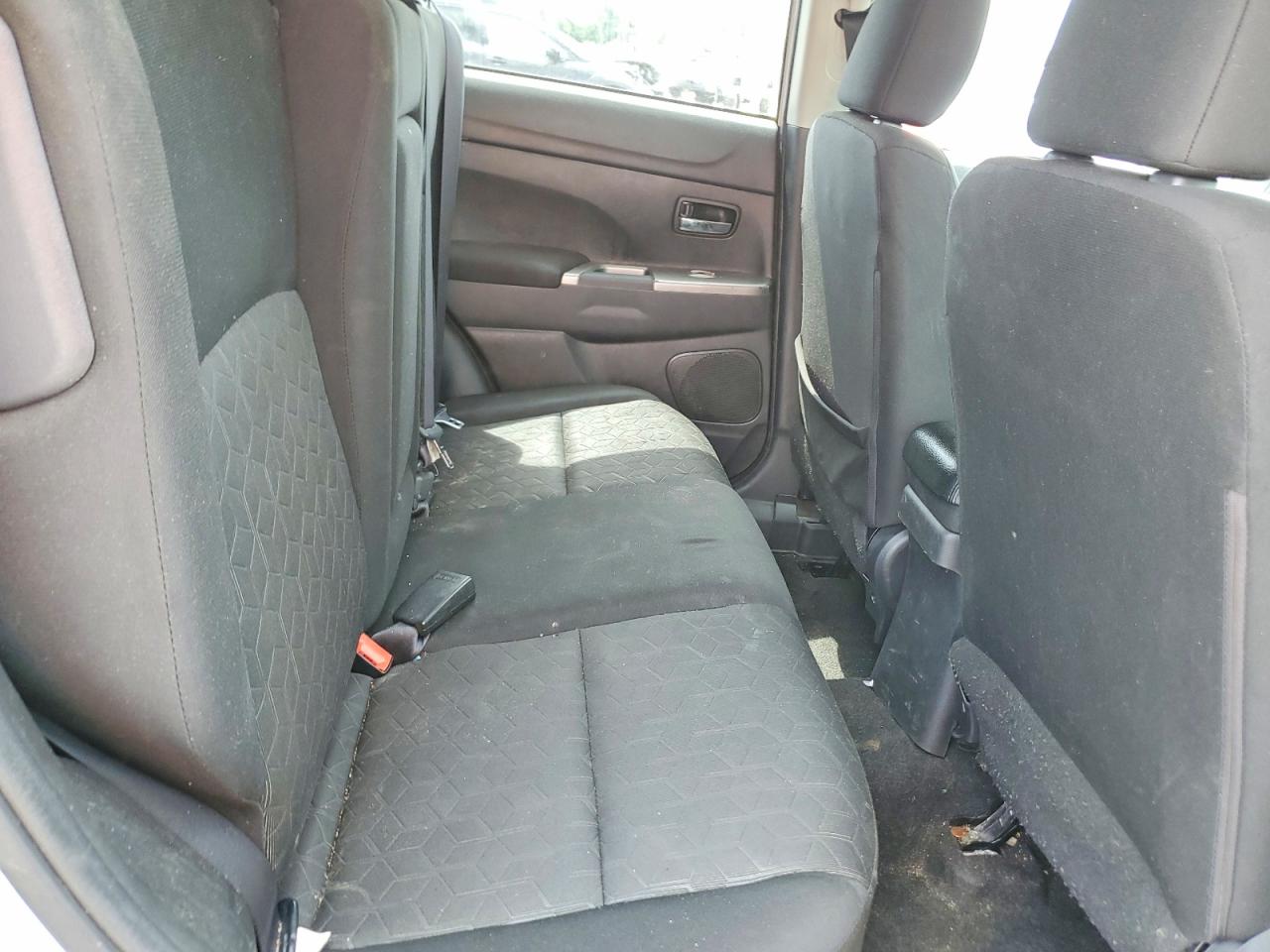 2021 Mitsubishi Outlander Sport Se Silver vin: JA4APVAU5MU025953