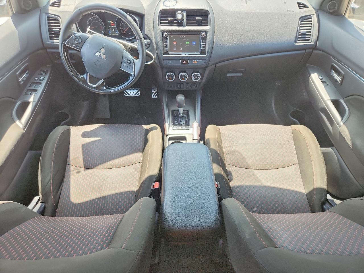 2018 Mitsubishi Outlander Sport Es/se/le White vin: JA4AR3AU0JU005152