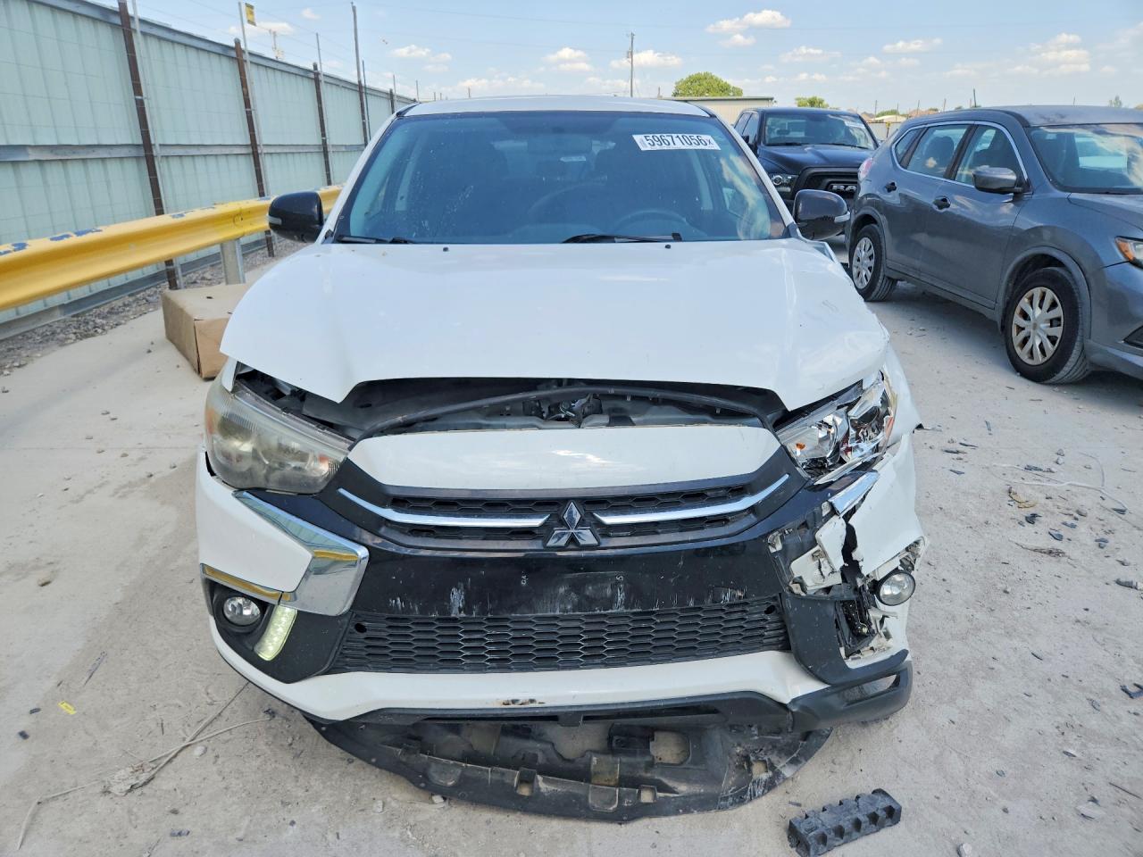 2018 Mitsubishi Outlander Sport Es/se/le White vin: JA4AR3AU0JU005152