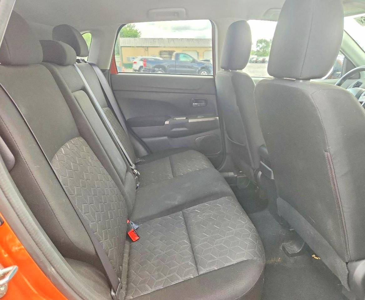 2020 Mitsubishi Outlander Sport Es Orange vin: JA4AR3AU3LU001275
