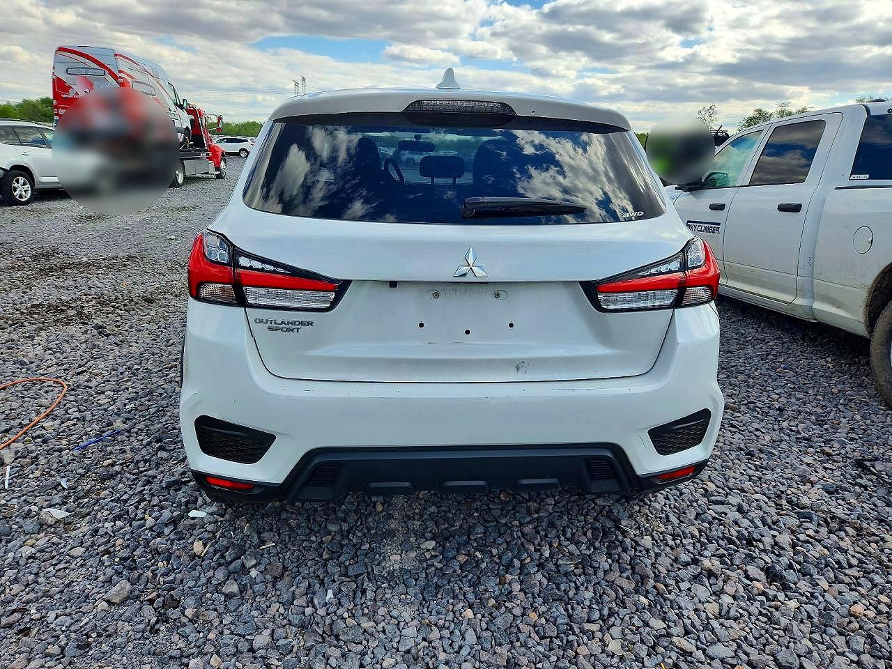 2020 Mitsubishi Outlander Sport Es White vin: JA4AR3AU3LU030744