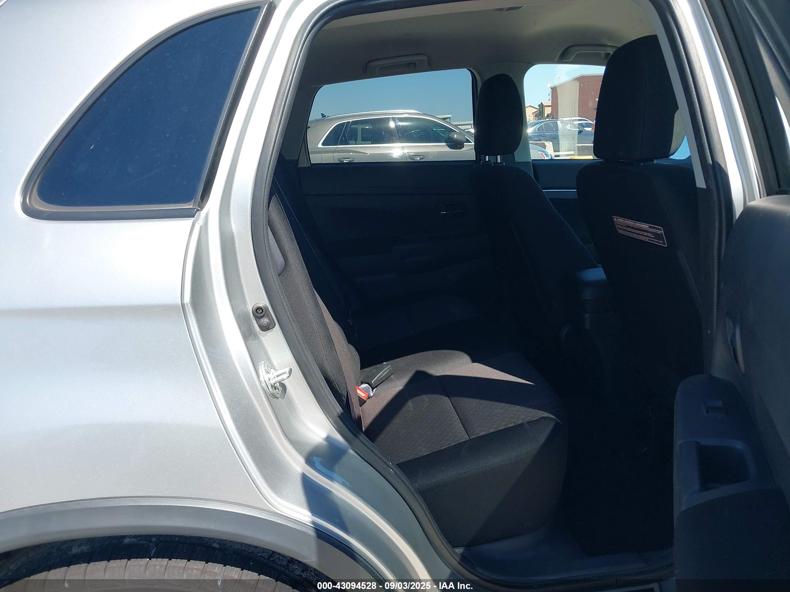 2018 Mitsubishi Outlander Sport 2.0 Le Серый vin: JA4AR3AU7JU004161