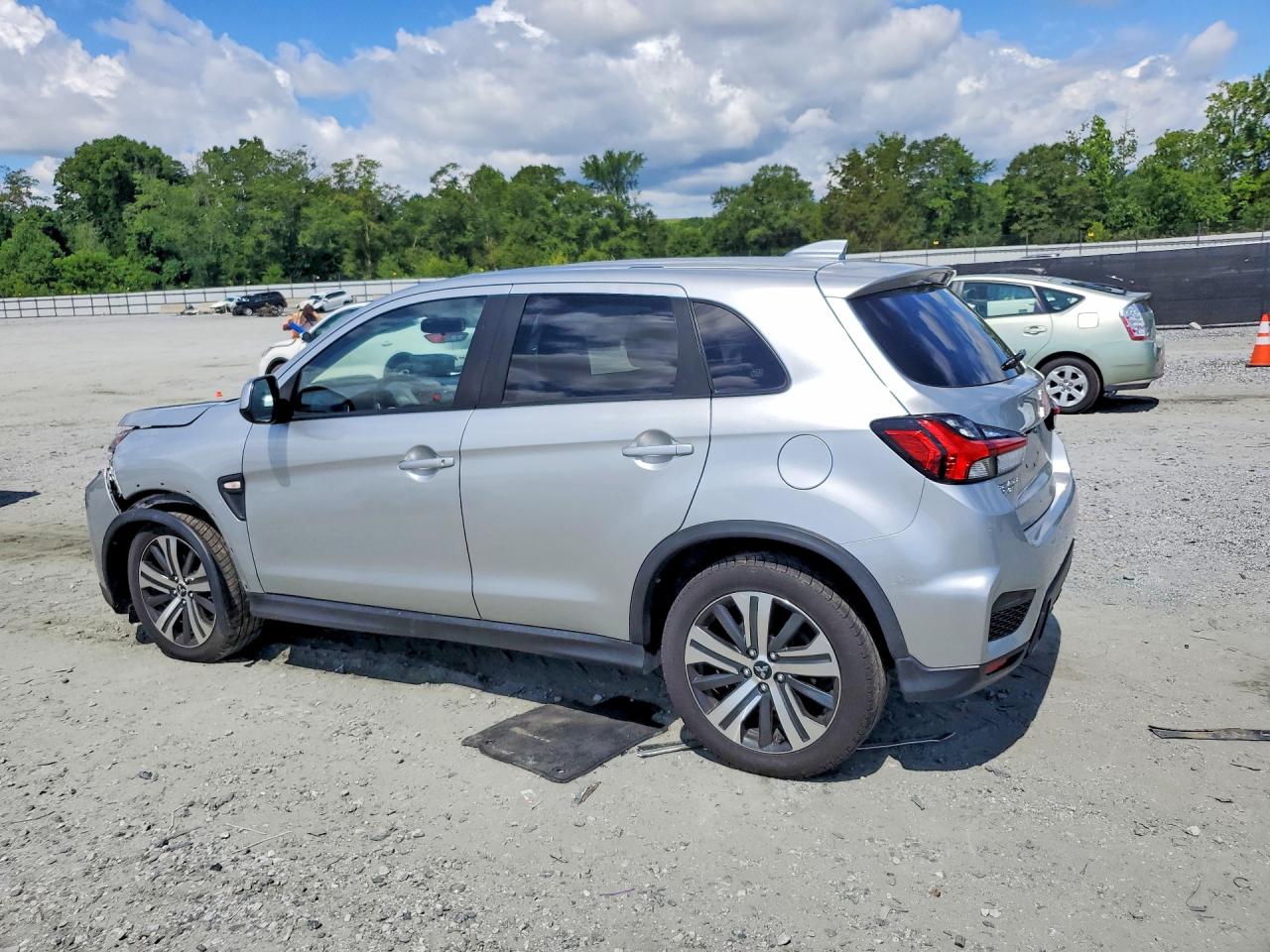 2020 Mitsubishi Outlander Sport Es Silver vin: JA4AR3AU8LU013096