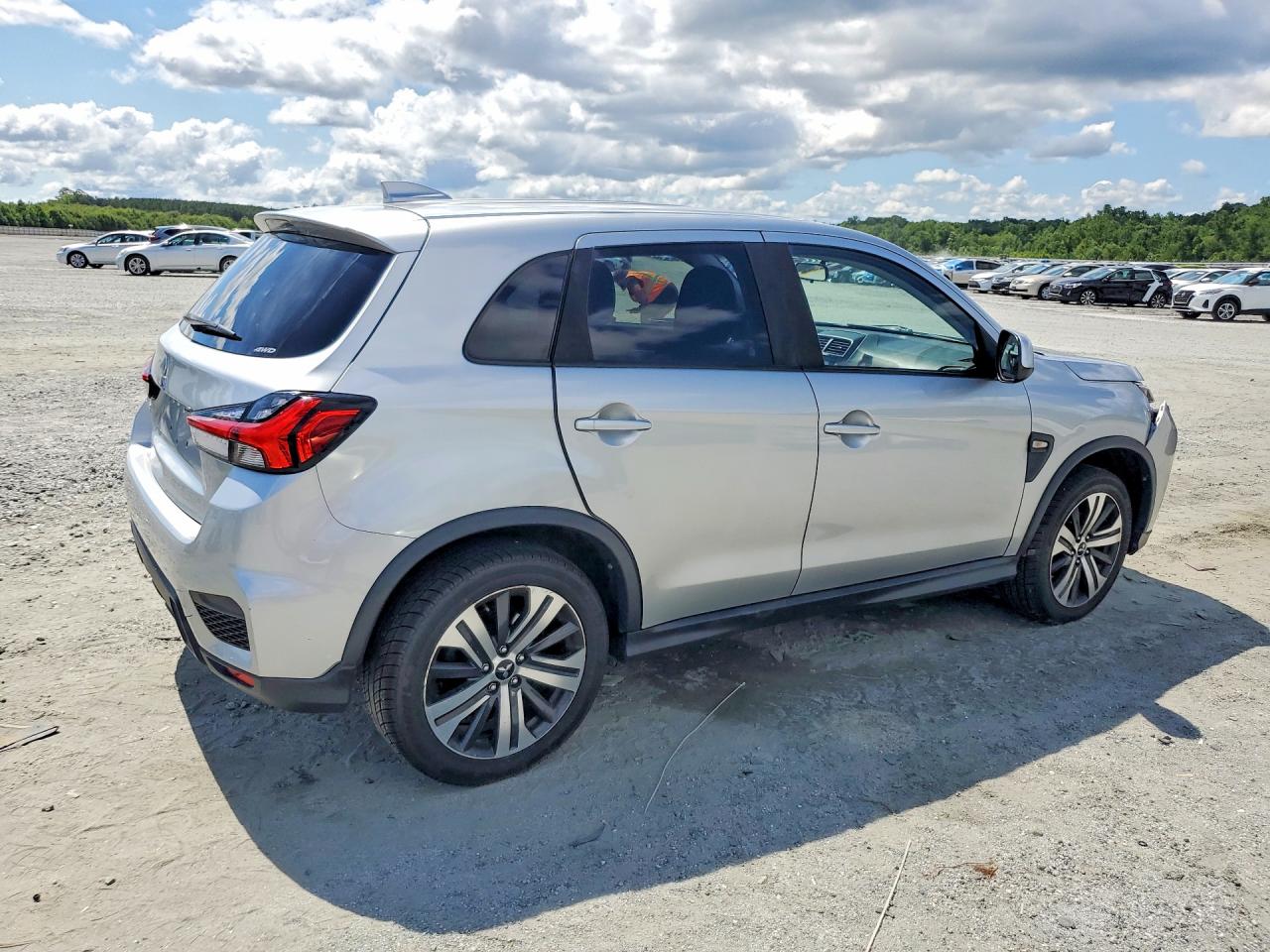 2020 Mitsubishi Outlander Sport Es Silver vin: JA4AR3AU8LU013096